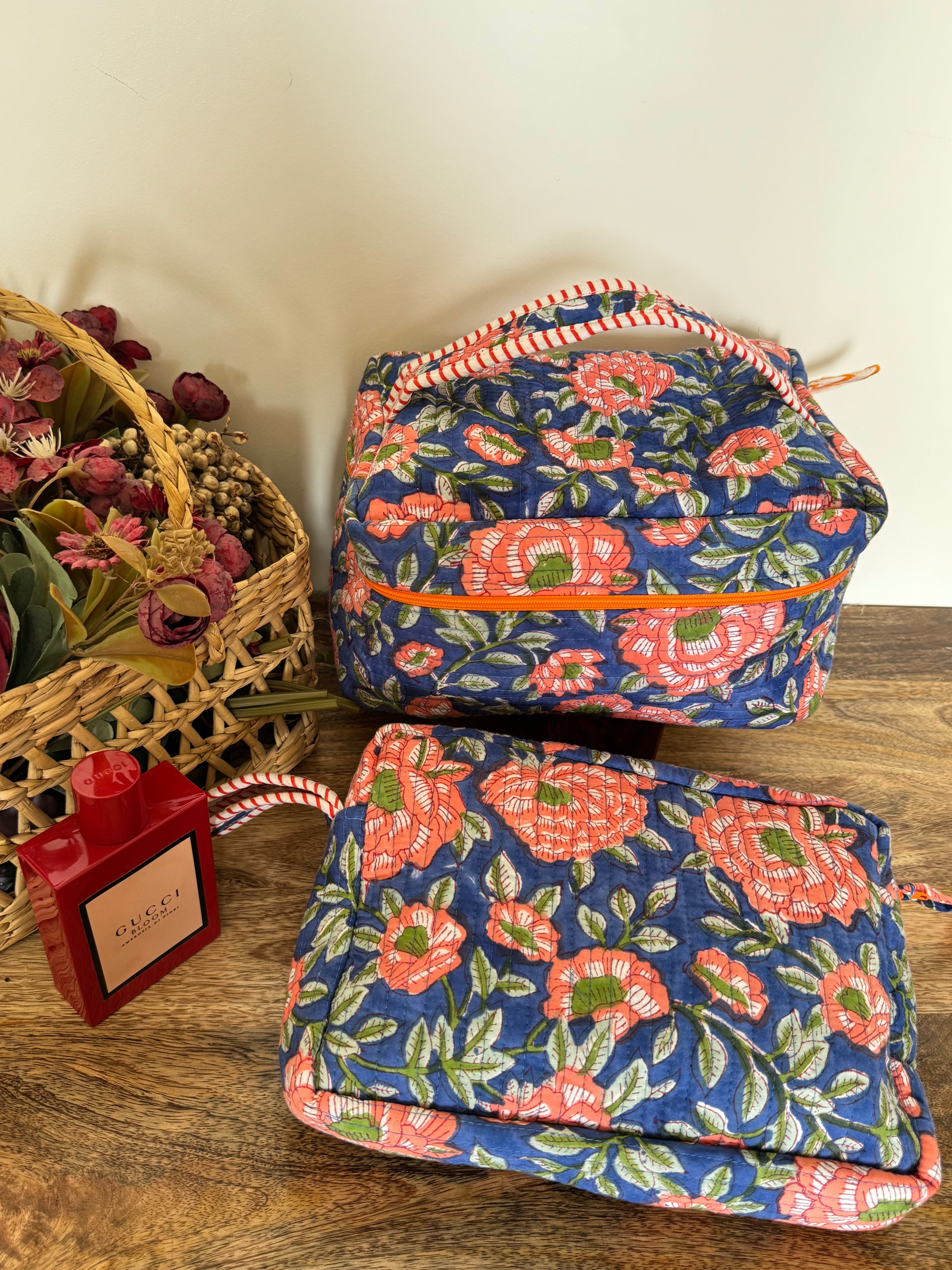 VANITY BAG & TRAVEL POUCH COMBO SET