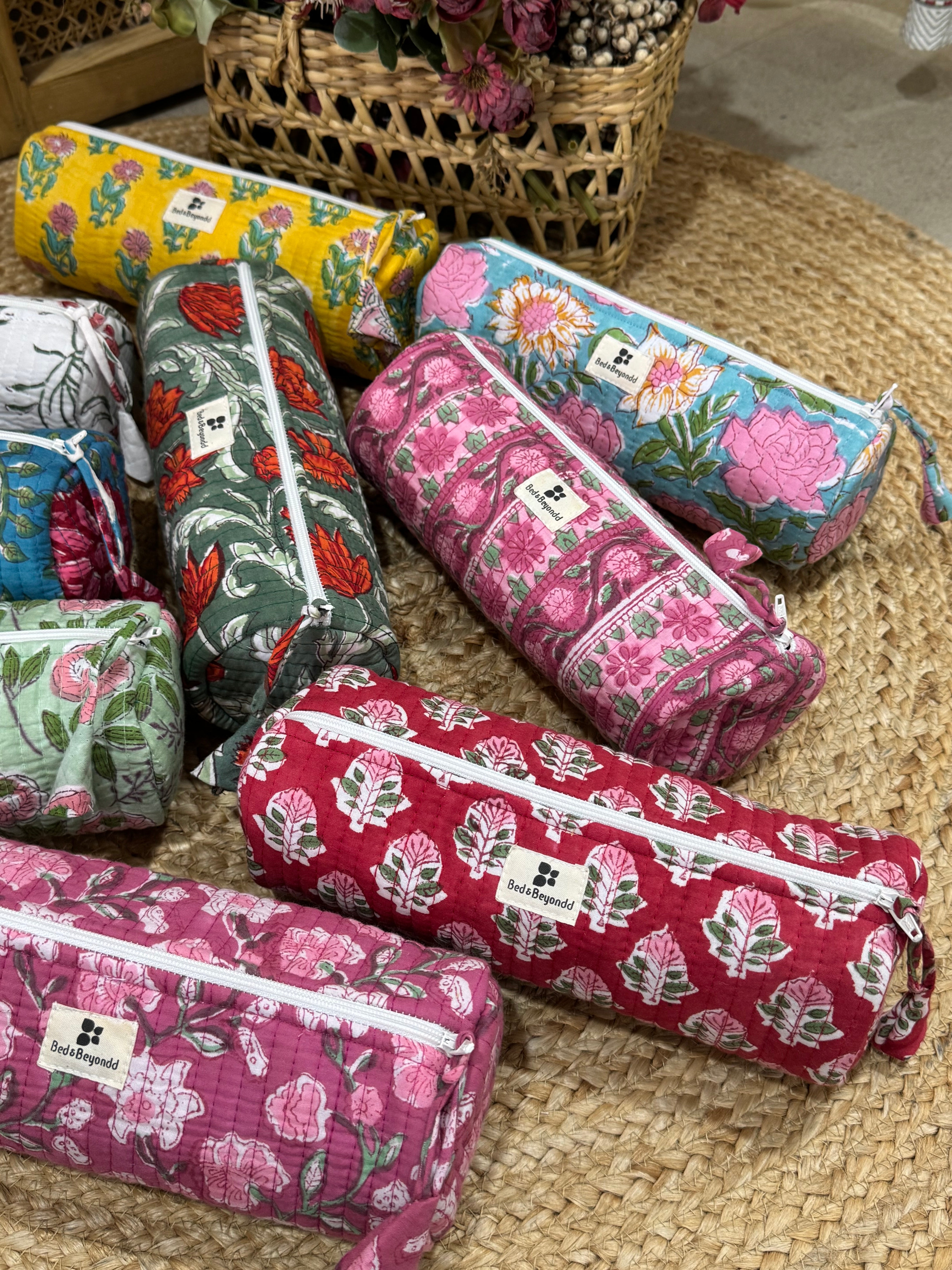 Assorted Cylindrical Pouches - 10 Pieces