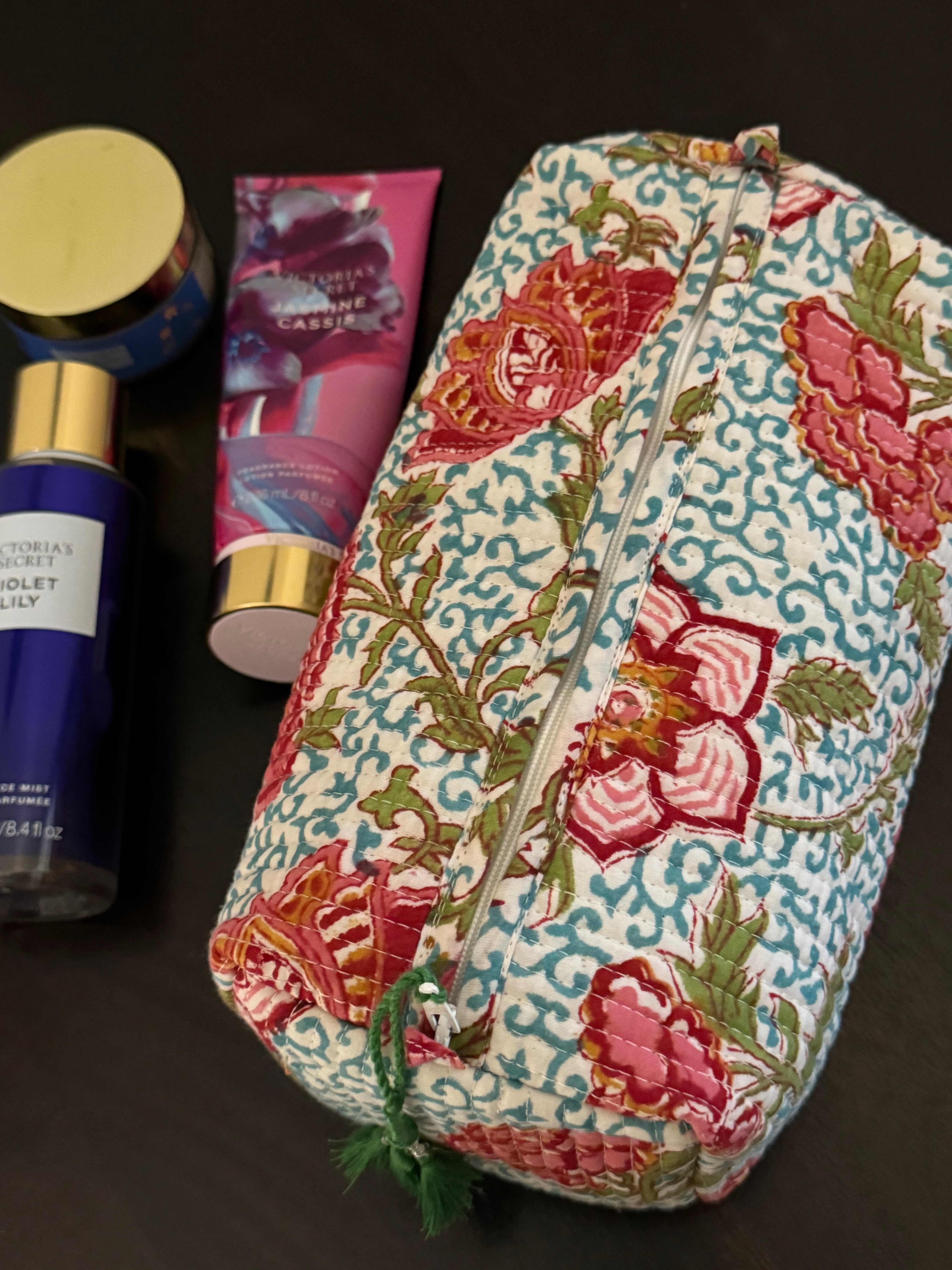 MULTI PURPOSE TOILETRY BAGS