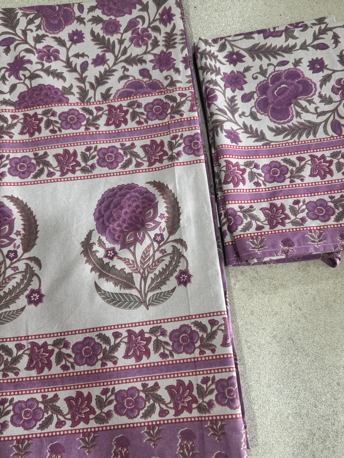 SHALIMAR BEDSHEET WITH TWO REVERSIBLE PILLOW COVERS