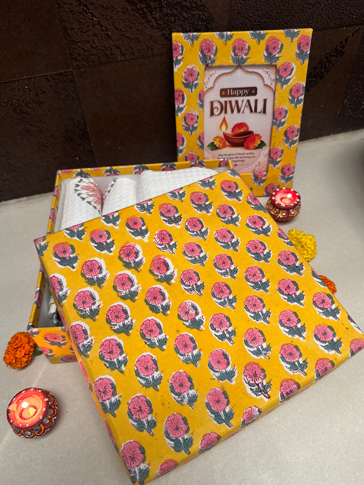 HANDBLOCK PRINTED GIFT BOX - BATH LINEN