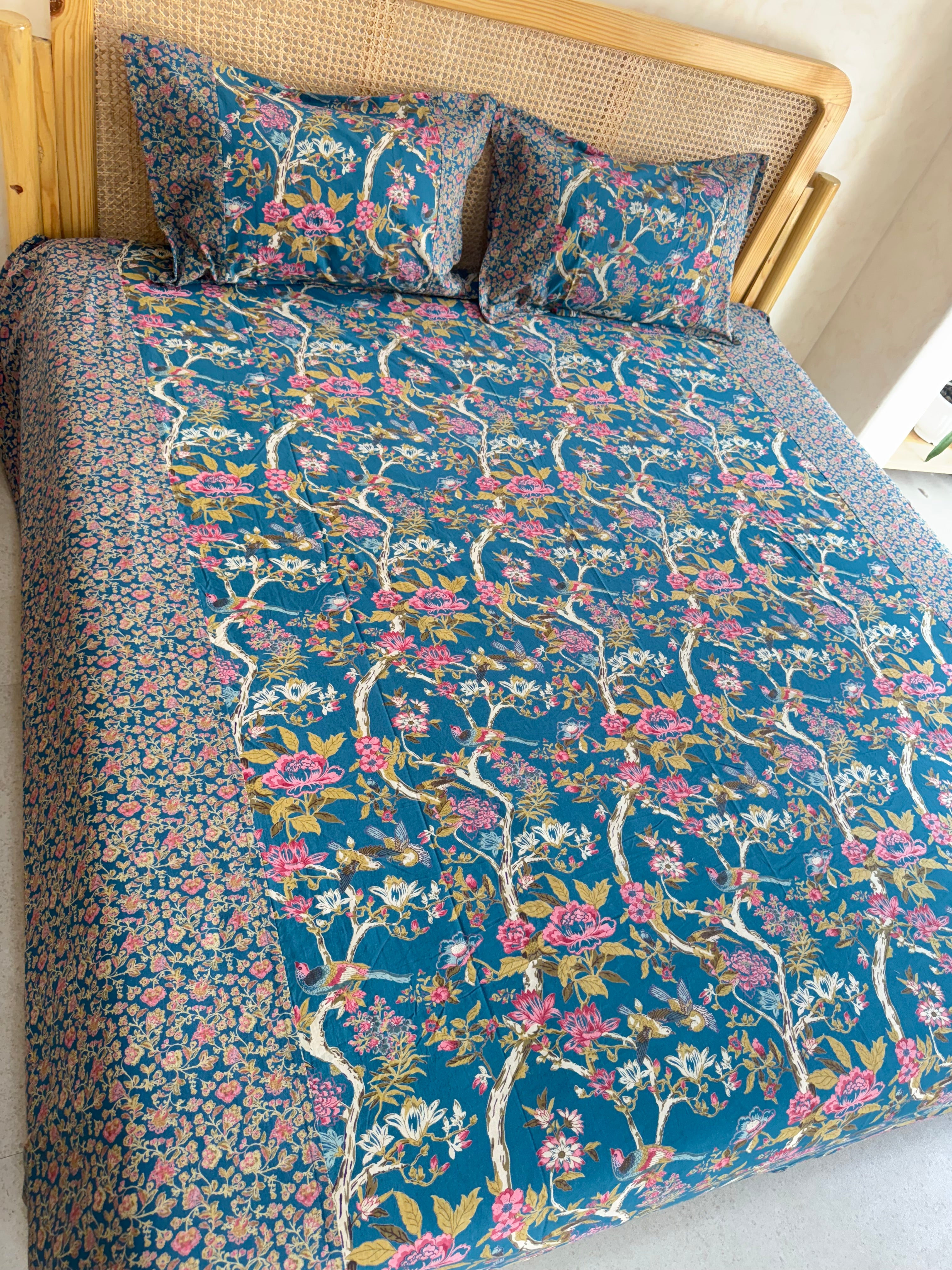 KANAK BEDSHEET WITH TWO PILLOW CASES