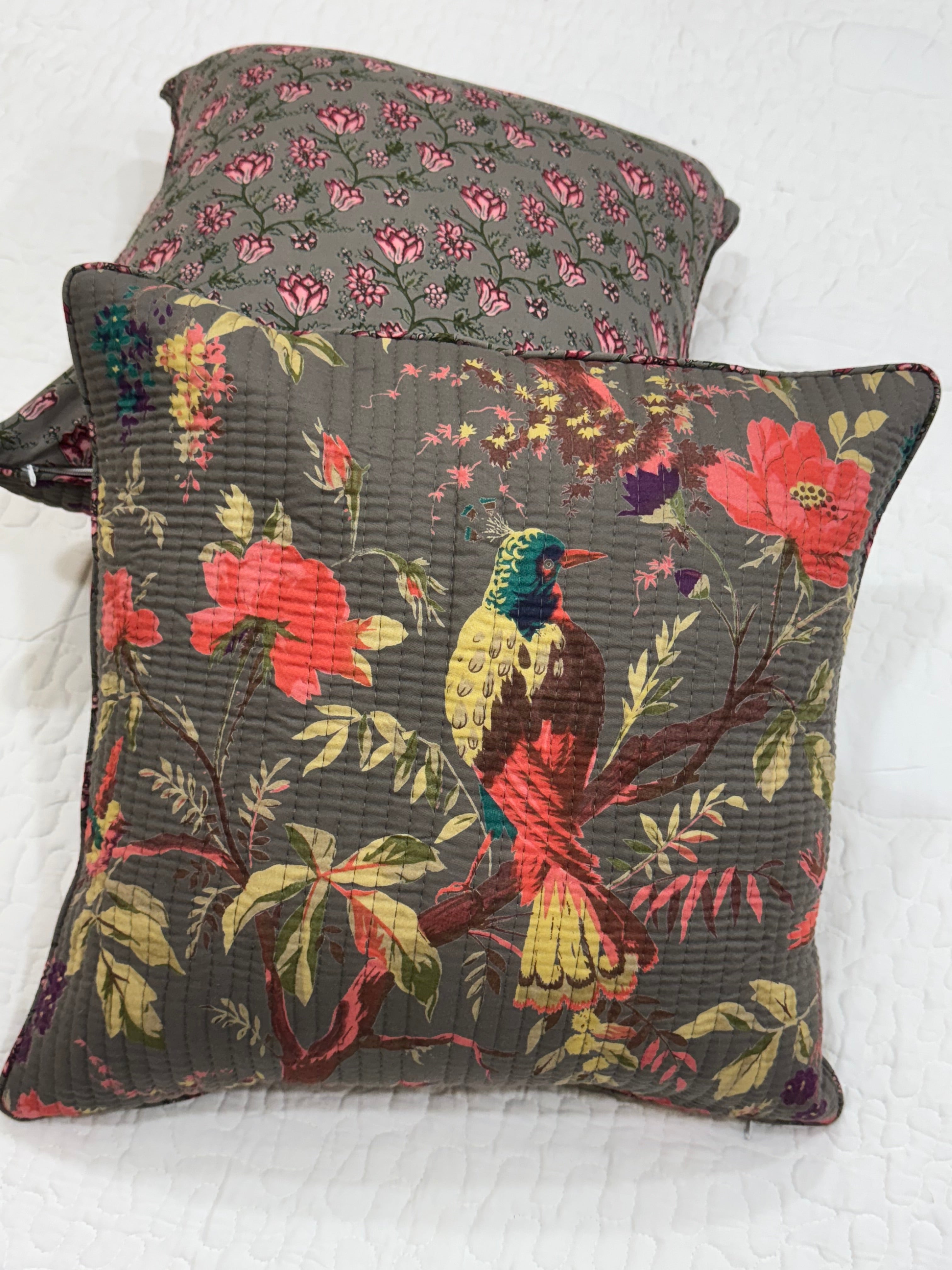 KANAK - SINGLE PIECE QUILTED 16 BY 16 INCHES CUSHION COVER