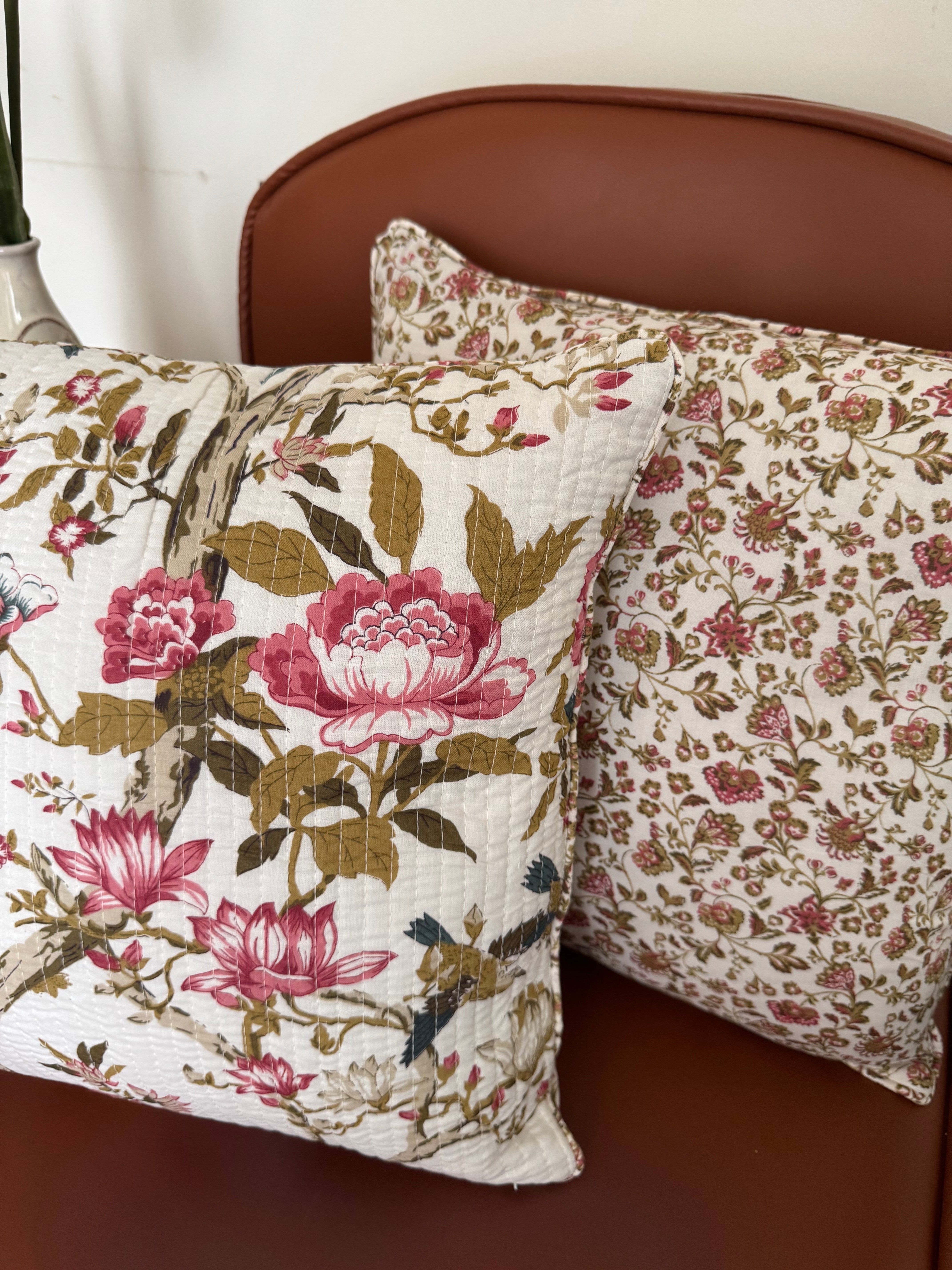 KANAK - SINGLE PIECE QUILTED 16 BY 16 INCHES CUSHION COVER
