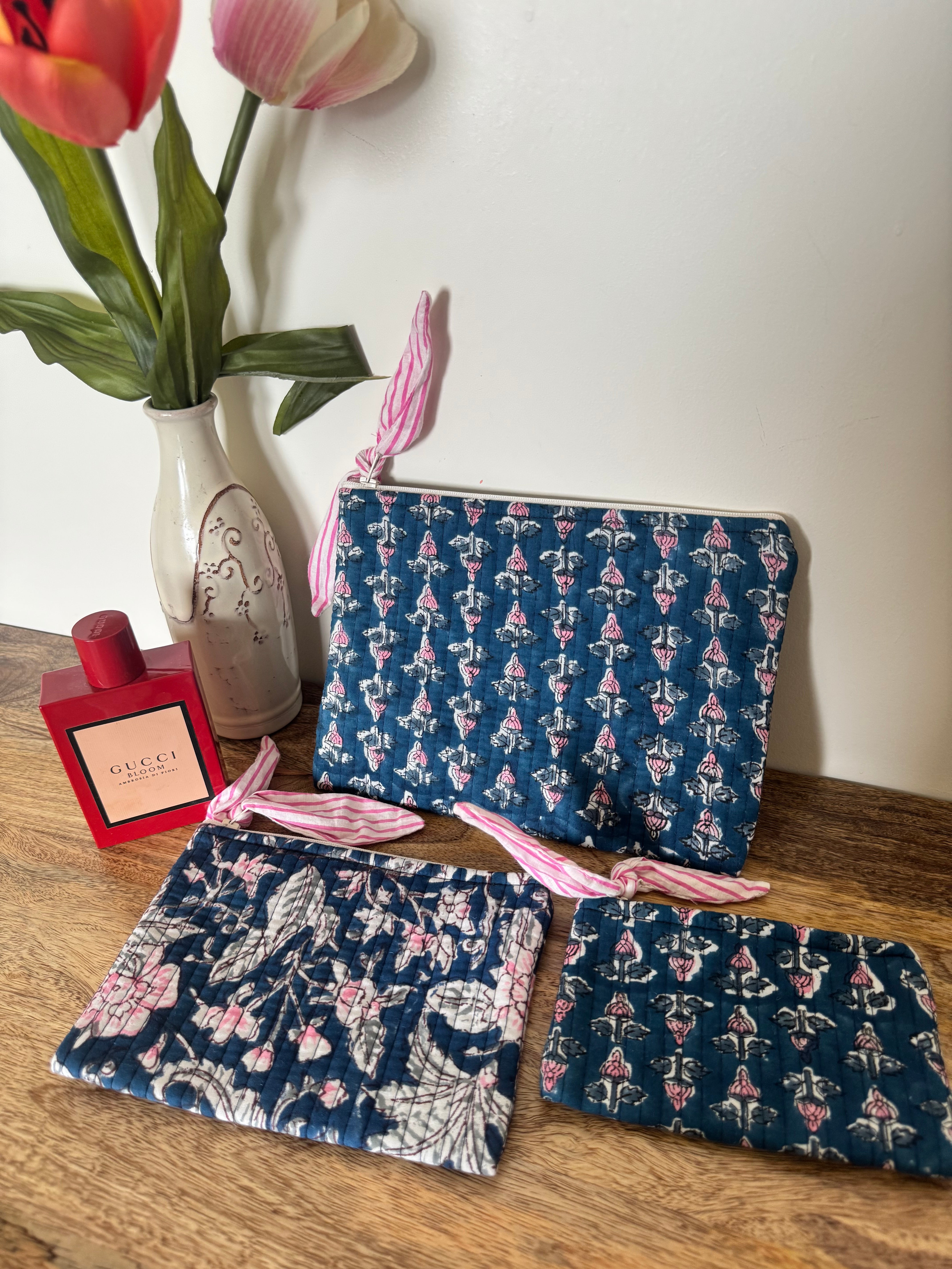 FLAT POUCH - SET OF THREE