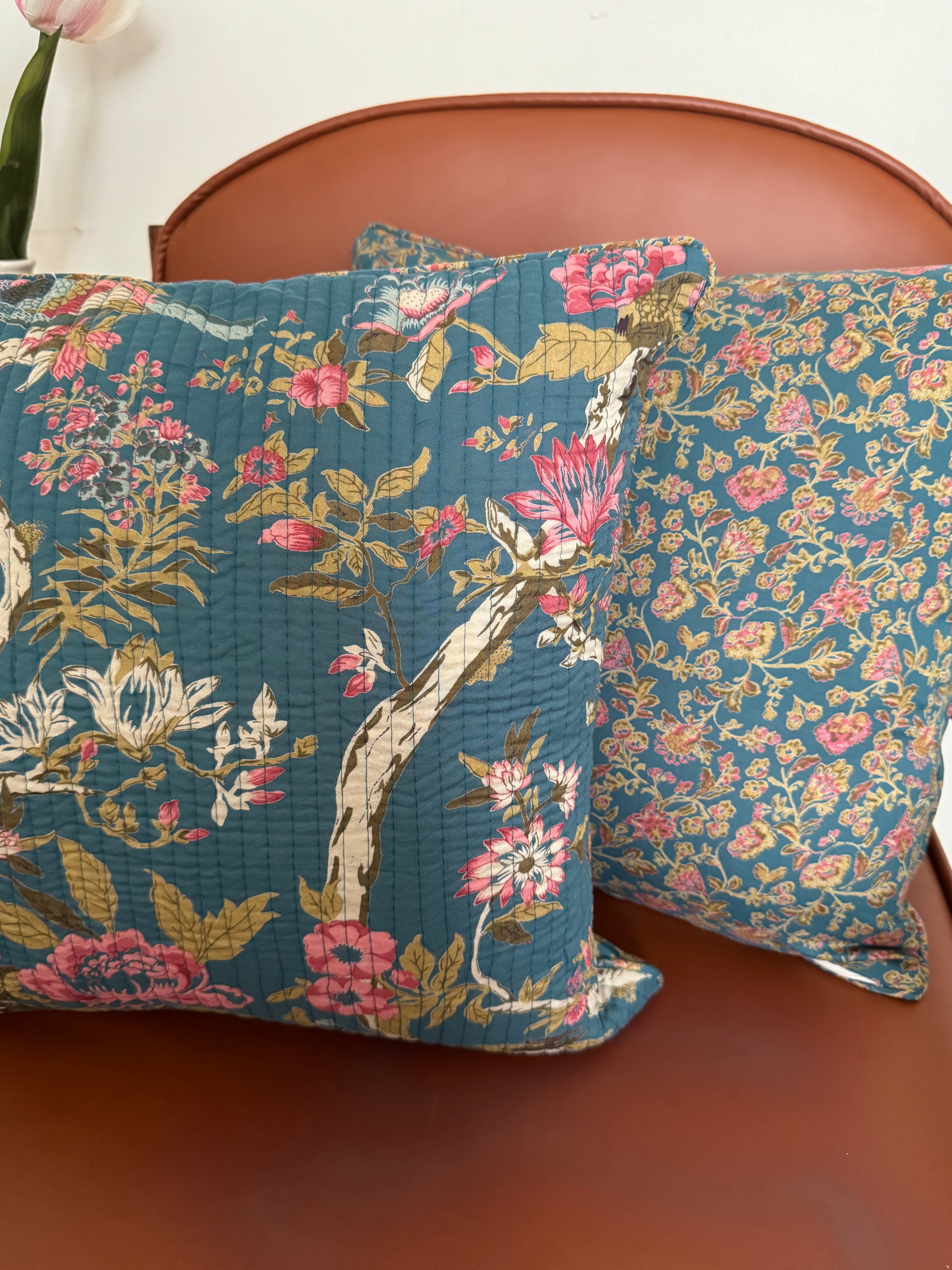 KANAK - SINGLE PIECE QUILTED 16 BY 16 INCHES CUSHION COVER