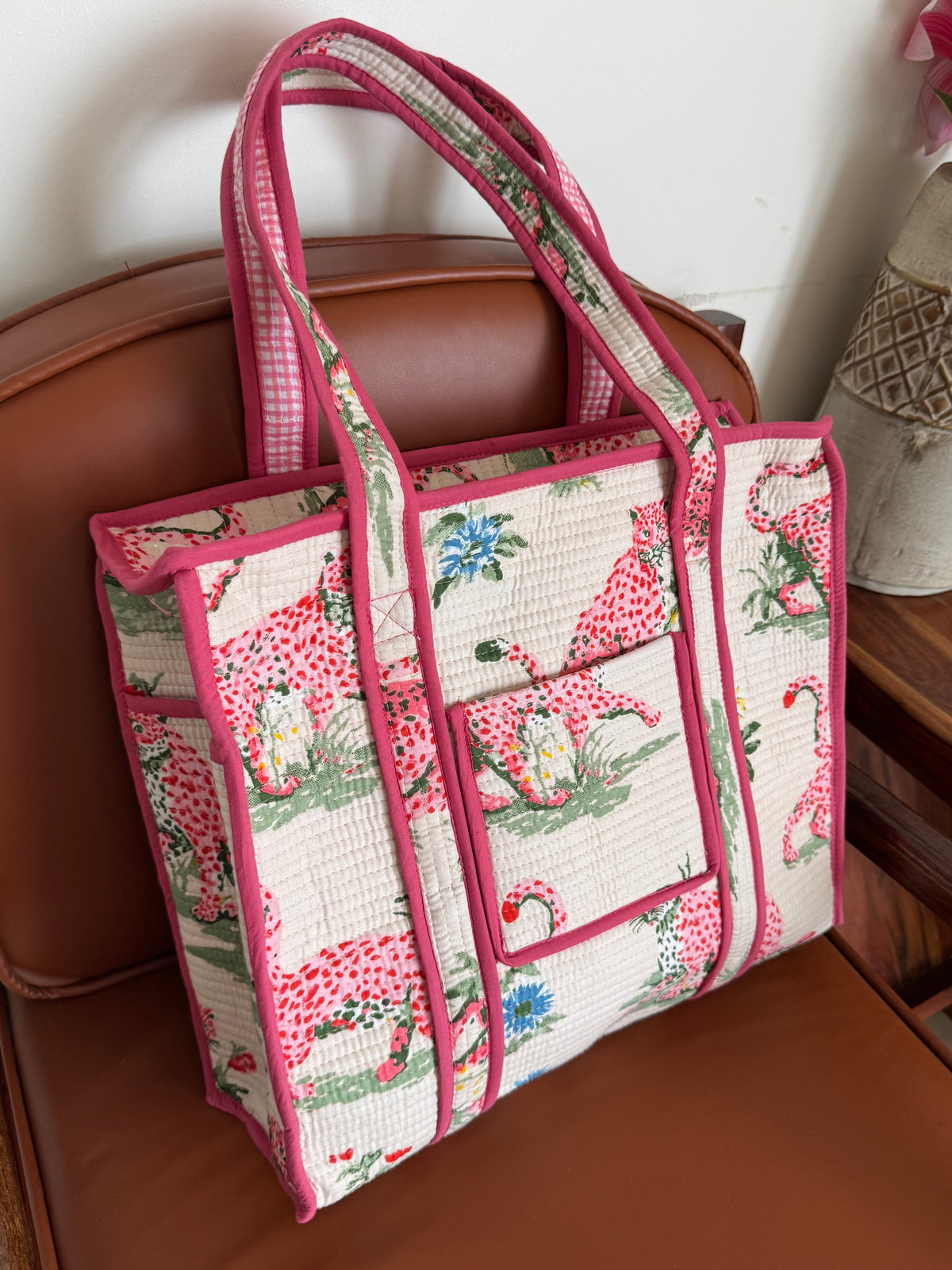 MEDIUM TOTE BAG WITH THREE POCKETS