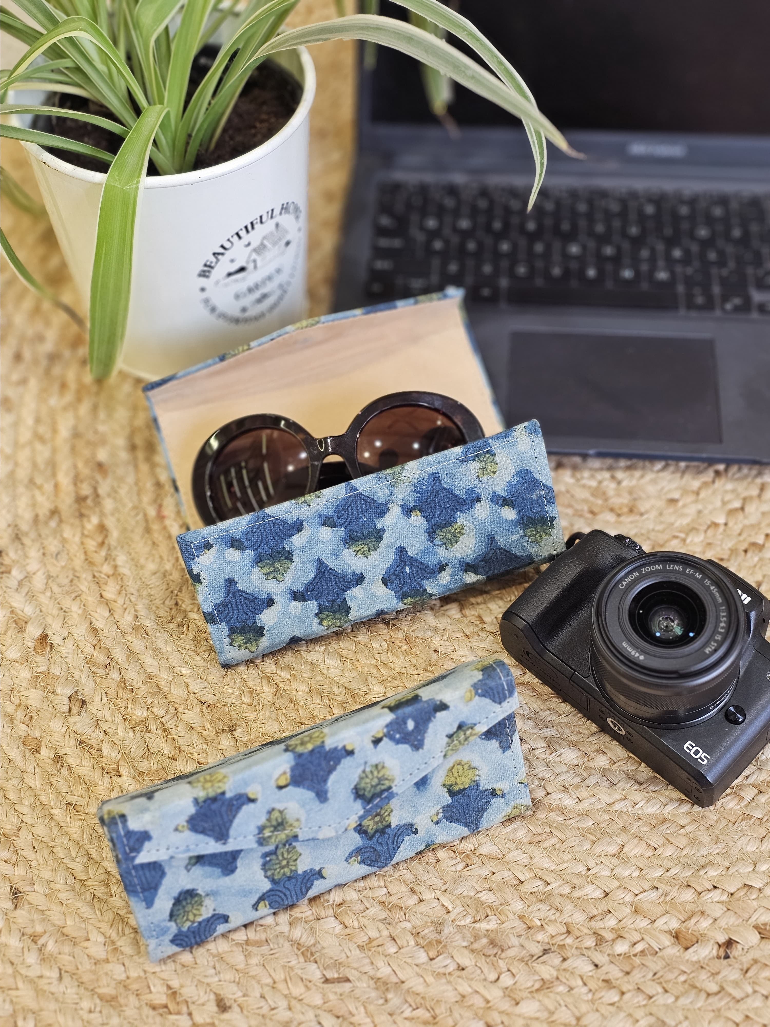 BLOCK PRINTED SUNGLASSES COVER