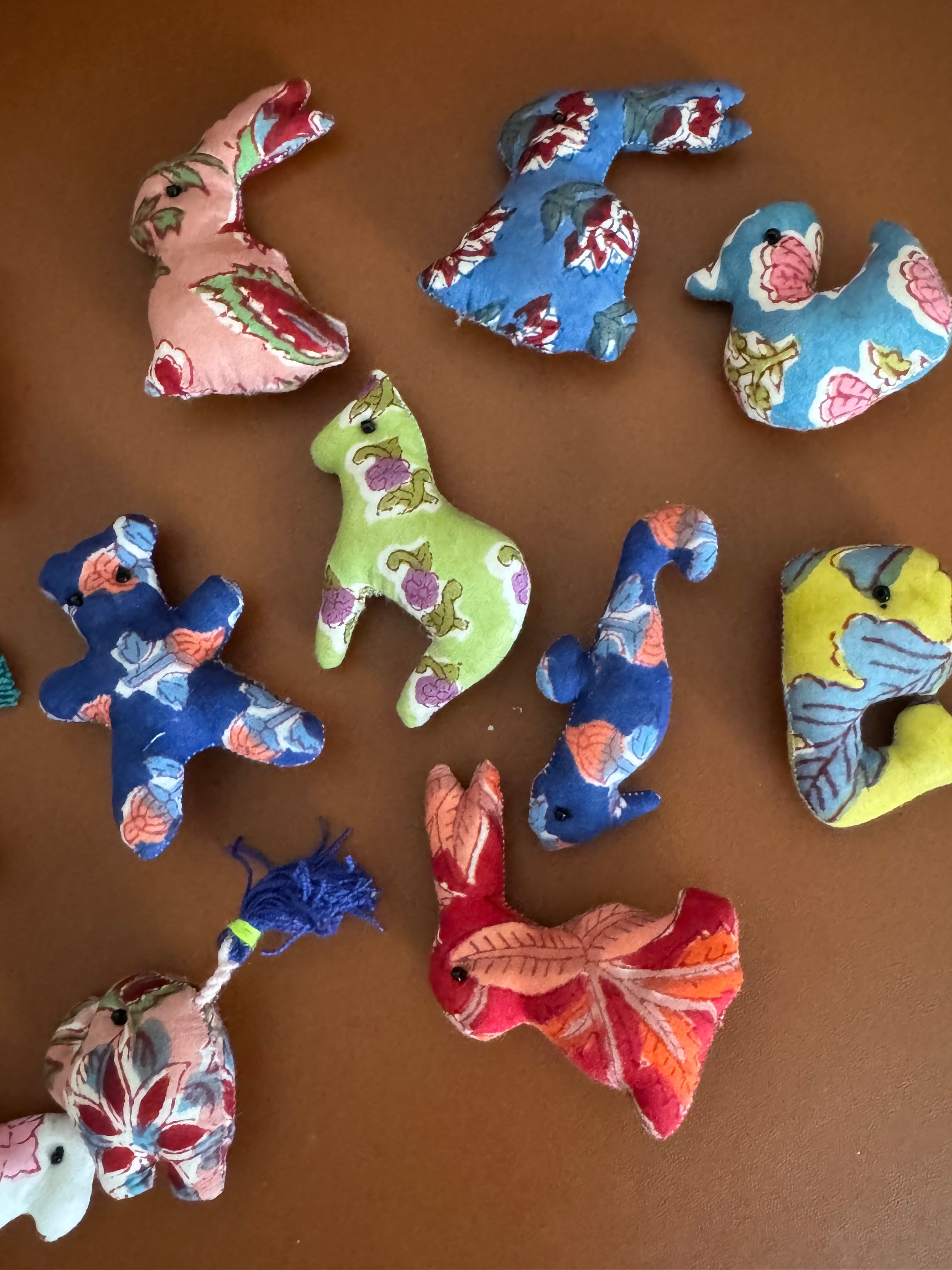 FABRIC FRIDGE MAGNET
