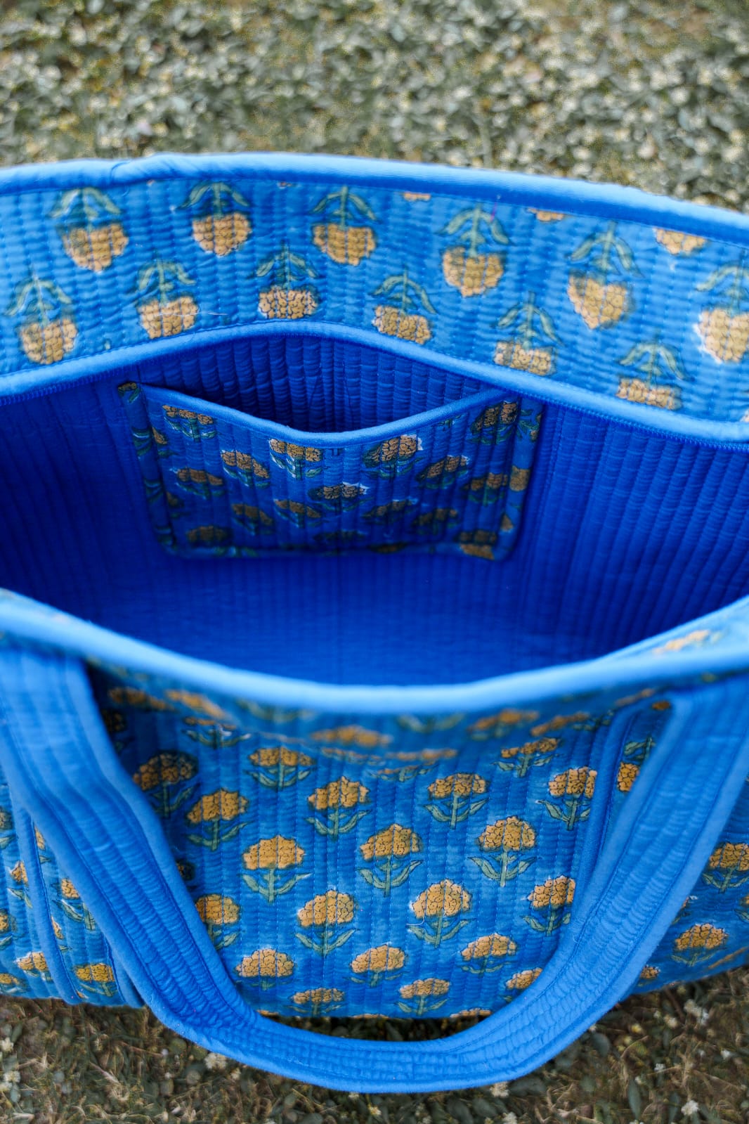 HAND BLOCK PRINTED TOTE BAG WITH ZIP