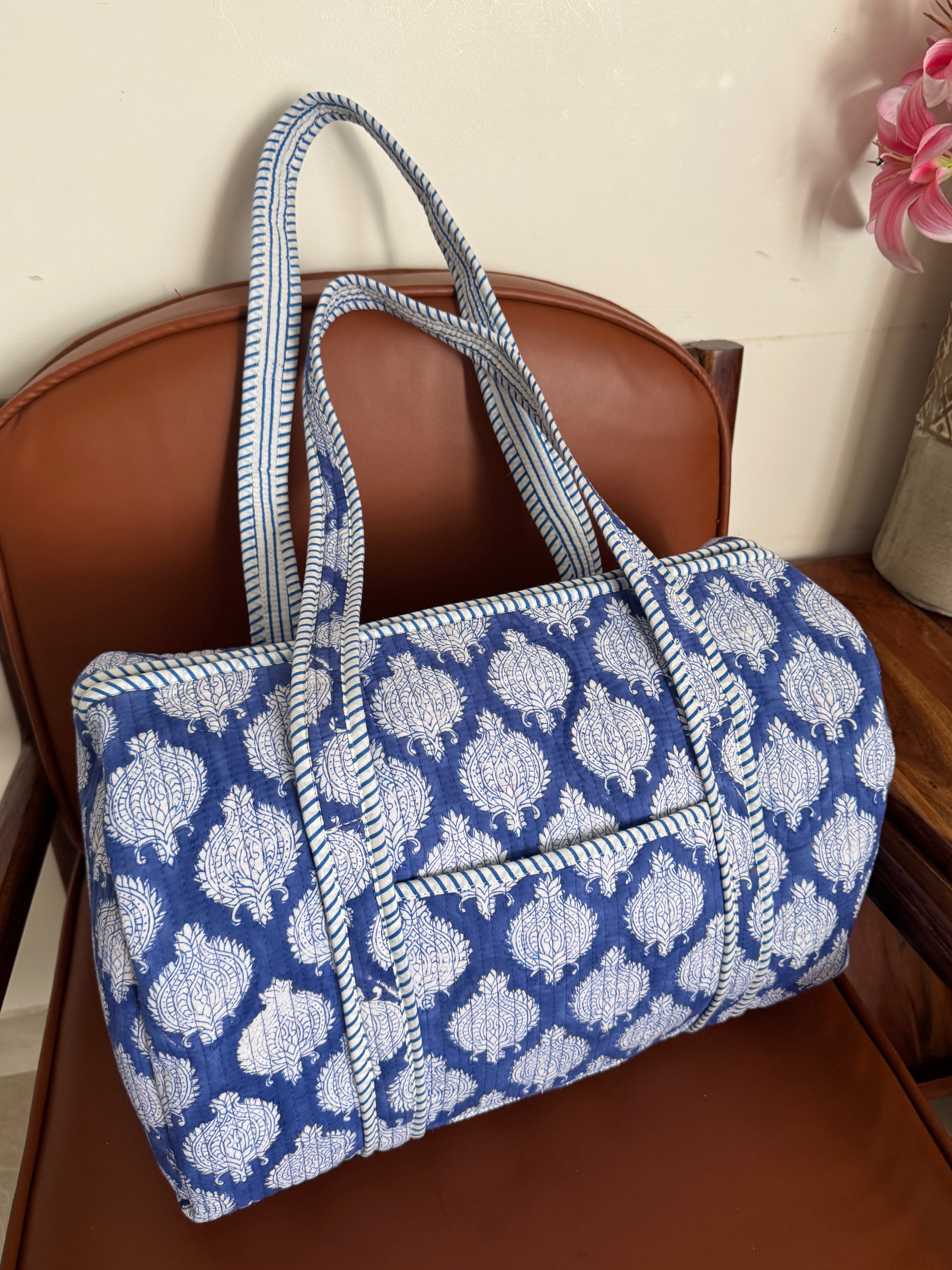 DUFFLE BAG