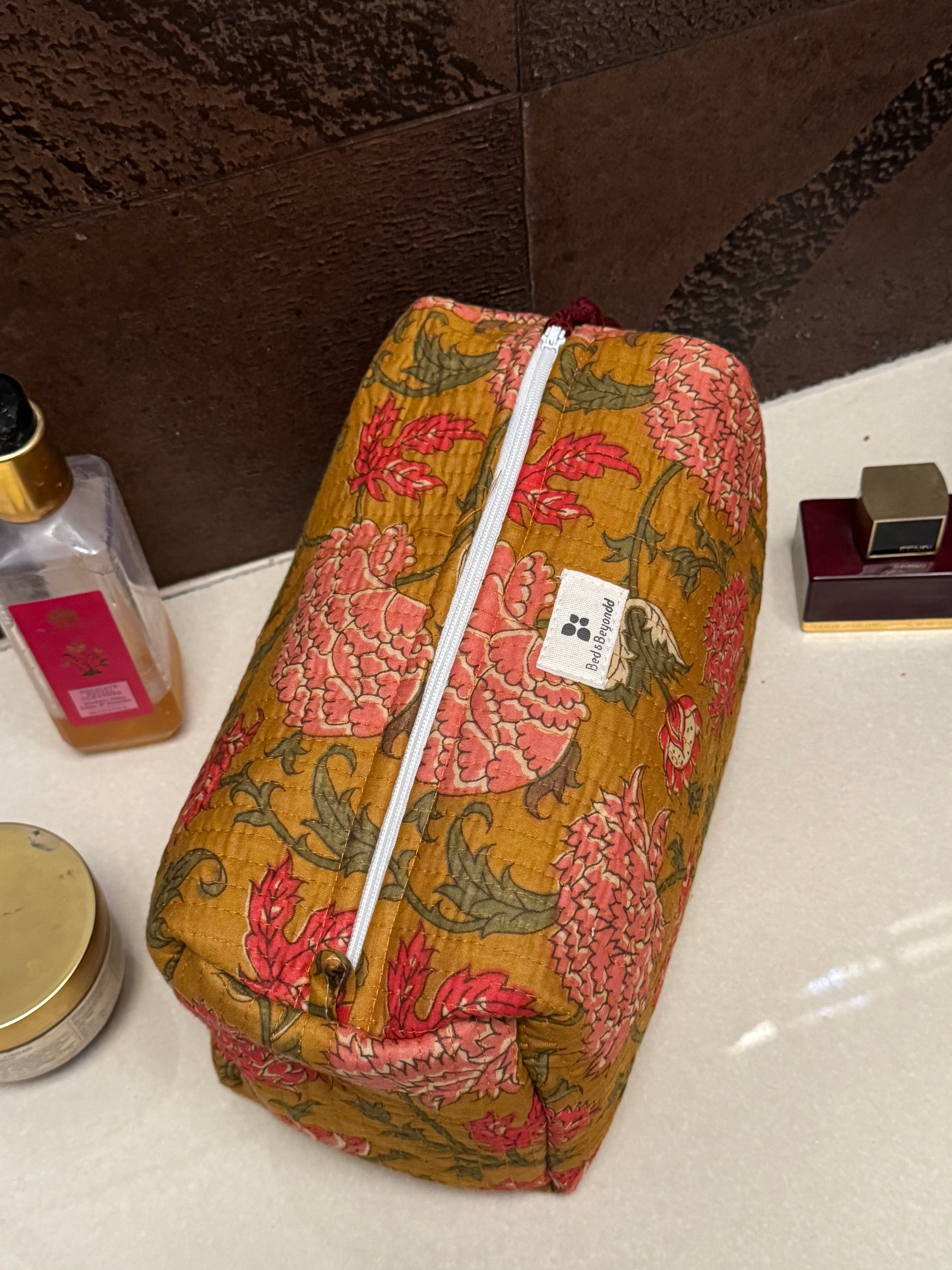 MULTI PURPOSE TOILETRY BAGS