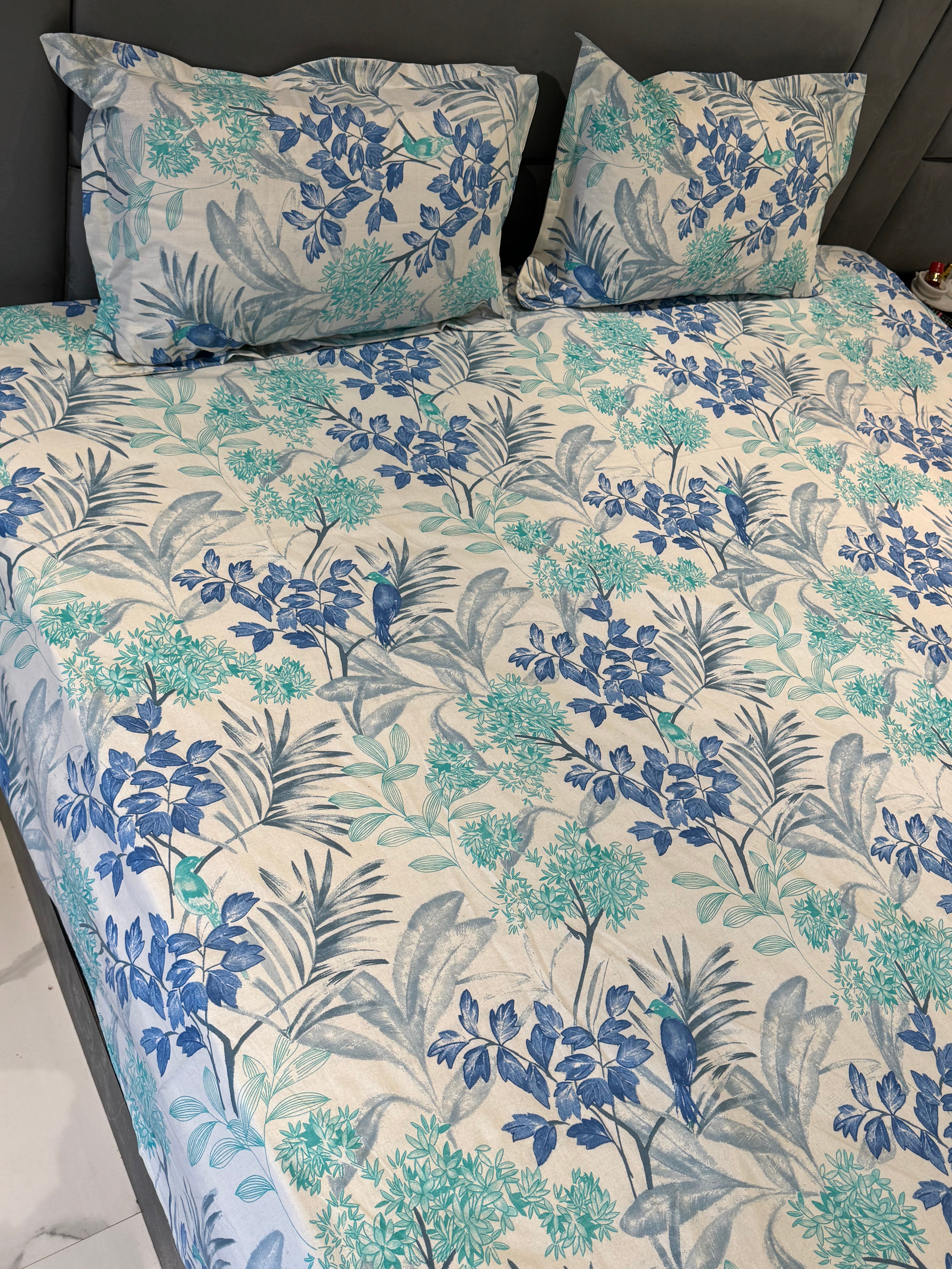 FLORAL SHALIMAR BEDSHEET WITH TWO REVERSIBLE PILLOW COVERS