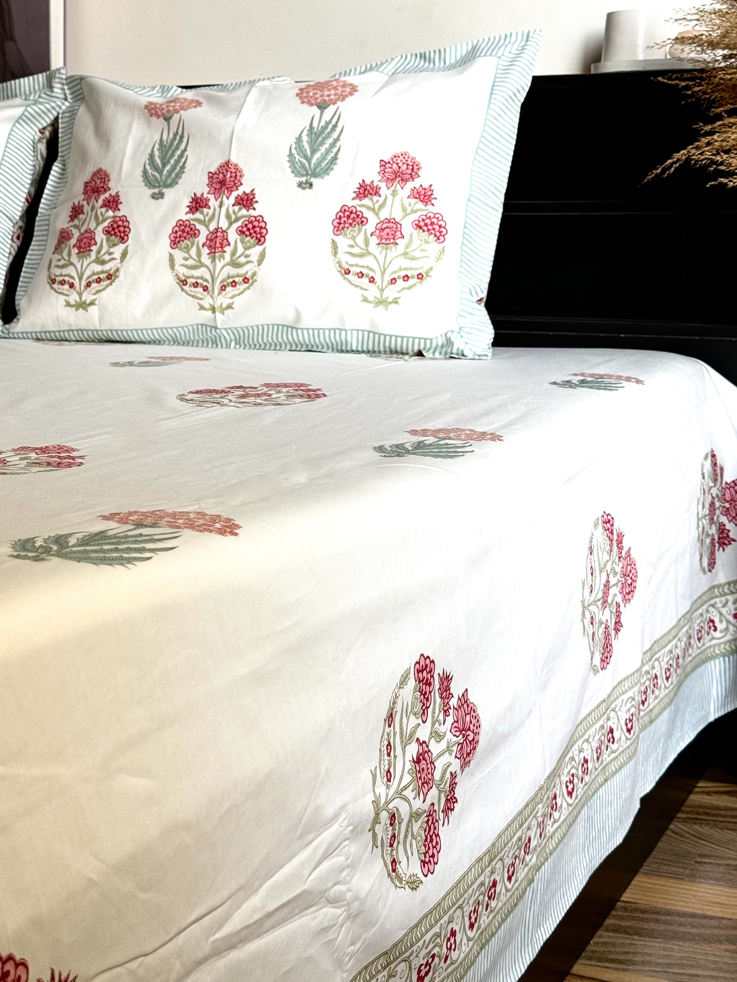 APOORVA HANDBLOCK PRINTED BEDSHEET WITH TWO REVERSIBLE PILLOW COVERS