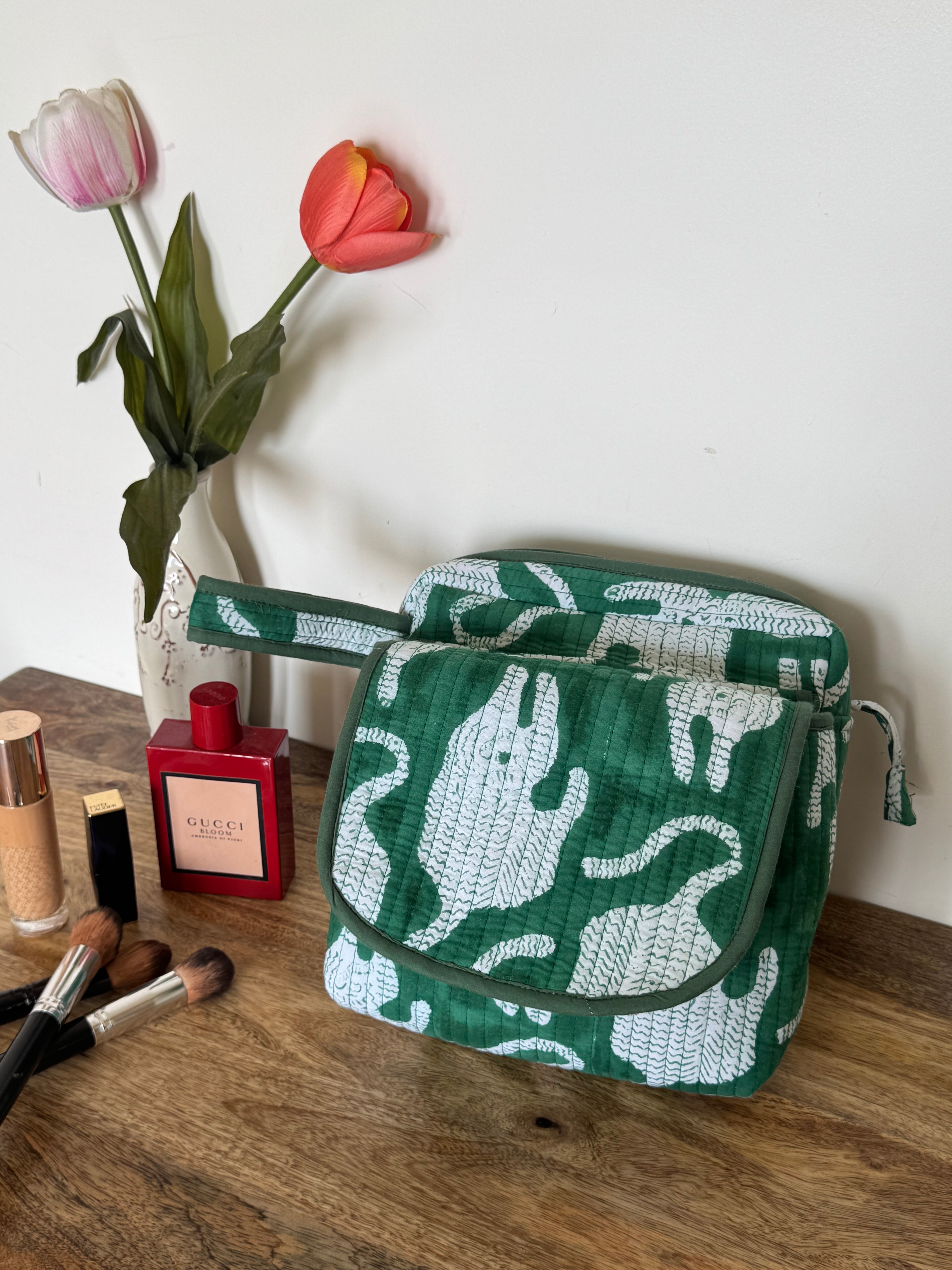 MAKEUP-ON-THE-GO/ DIAPER CHANGING BAG