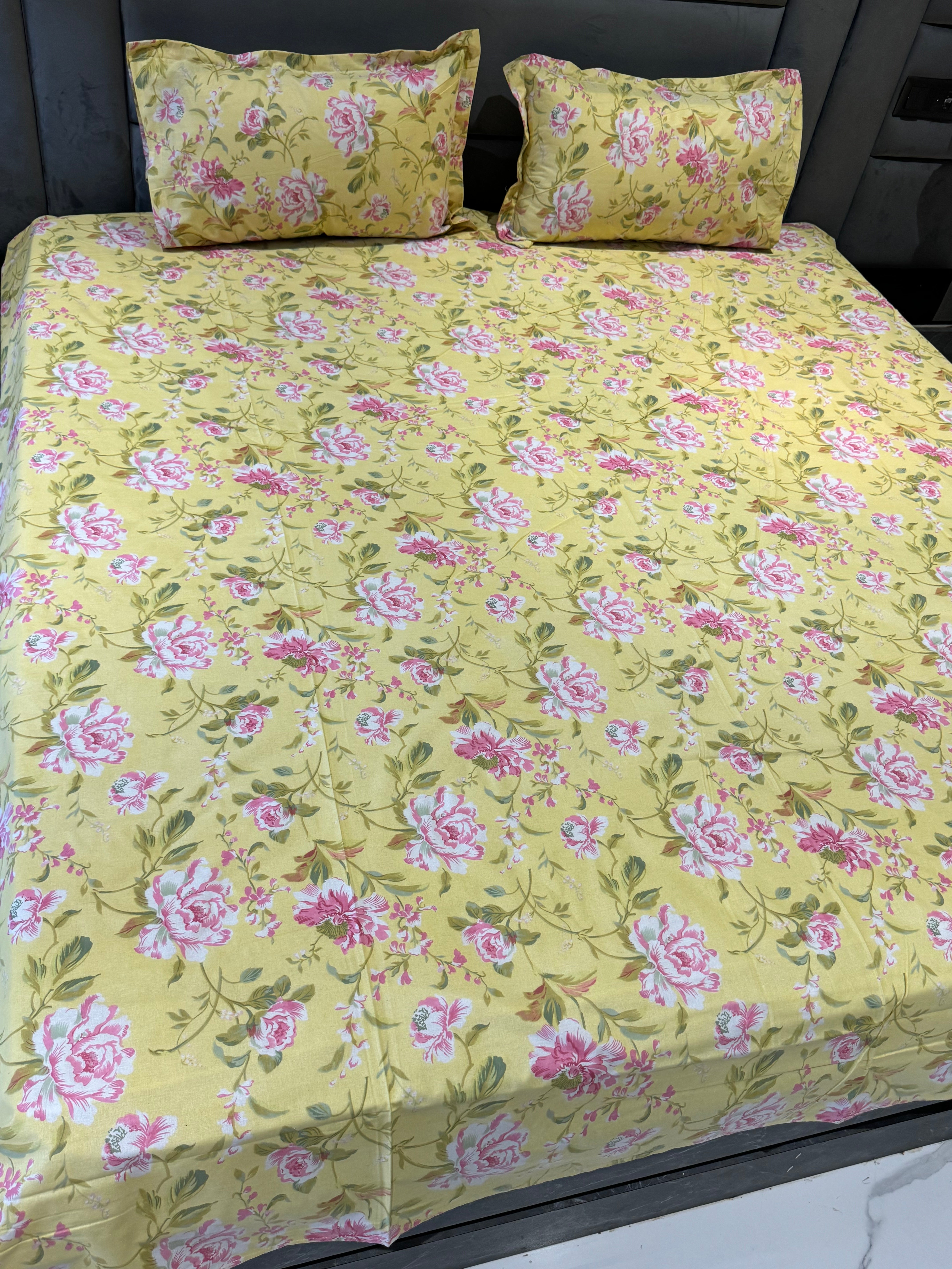 FLORAL SHALIMAR BEDSHEET WITH TWO REVERSIBLE PILLOW COVERS