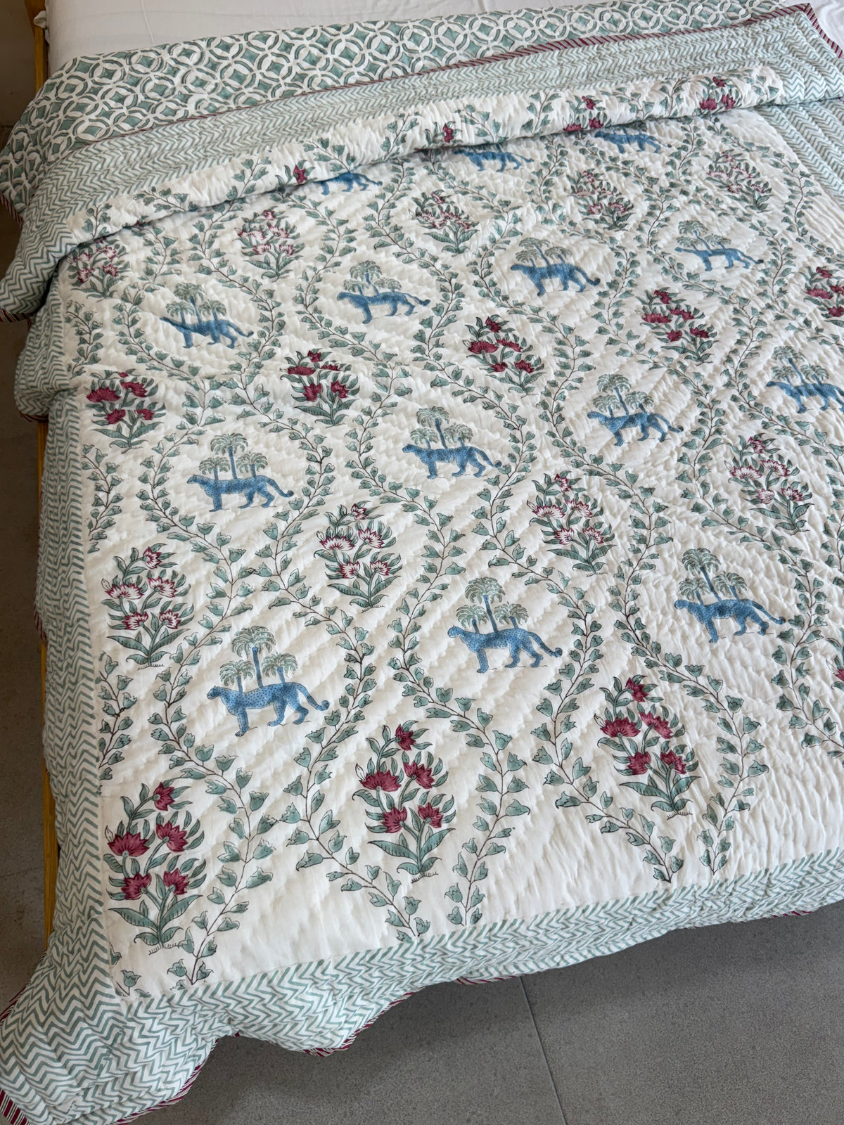 HAND BLOCK PRINTED SINGLE QUILT