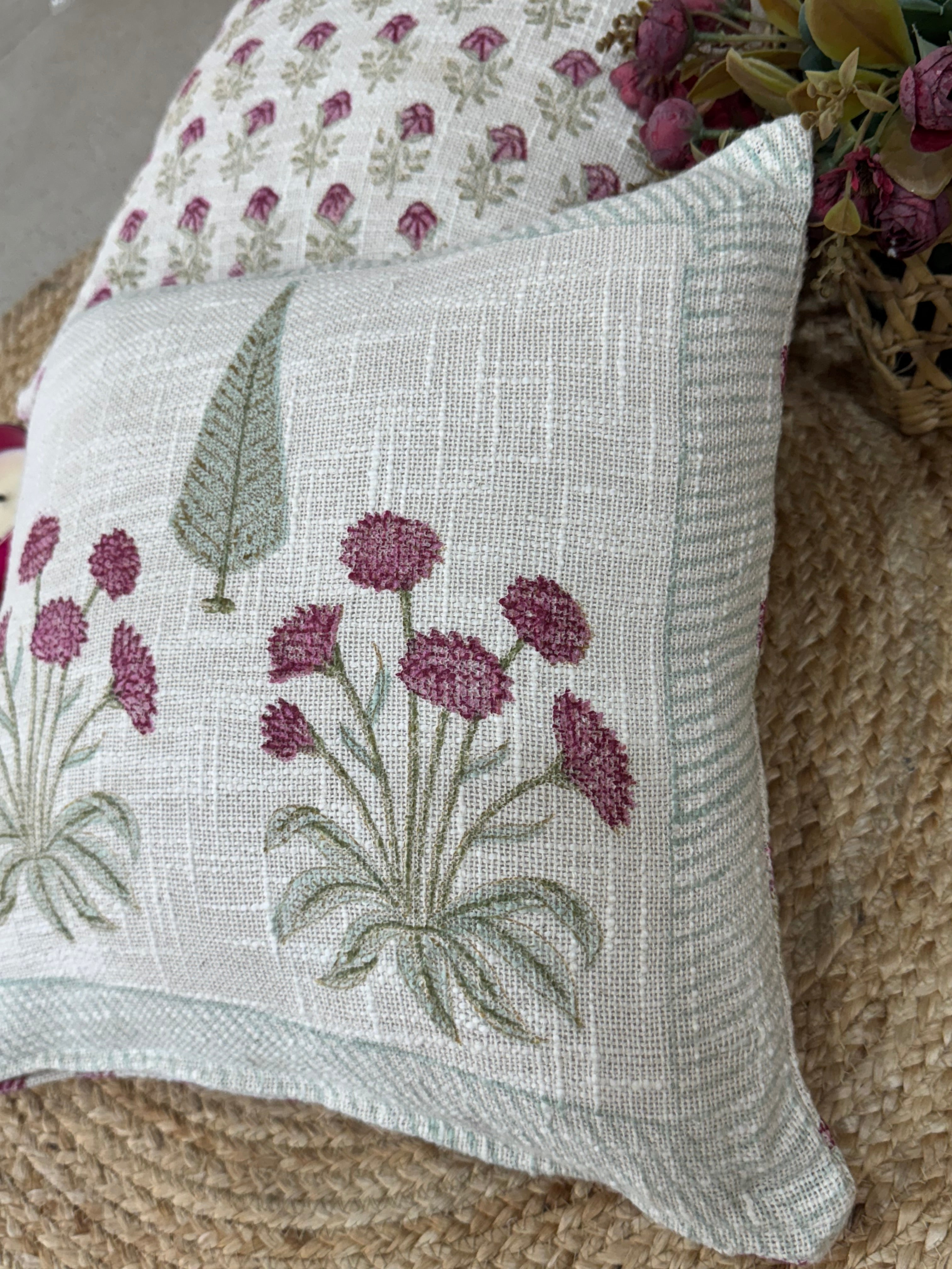 A PAIR OF HANDBLOCK PRINTED 16*16 INCHES JUTE CUSHION COVER