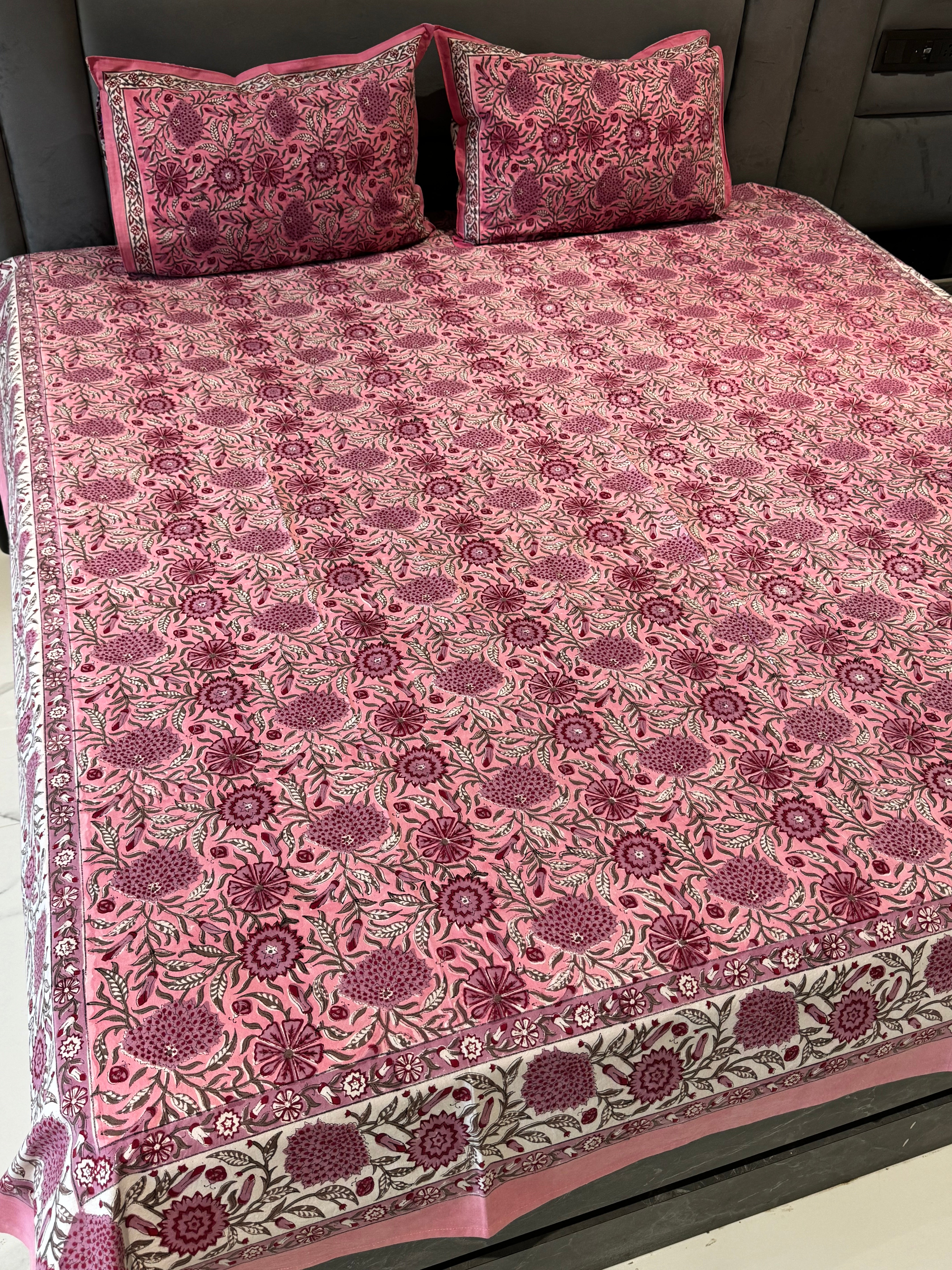 FESTIVE HAND BLOCK PRINTED BEDSHEET WITH TWO REVERSIBLE PILLOW COVERS