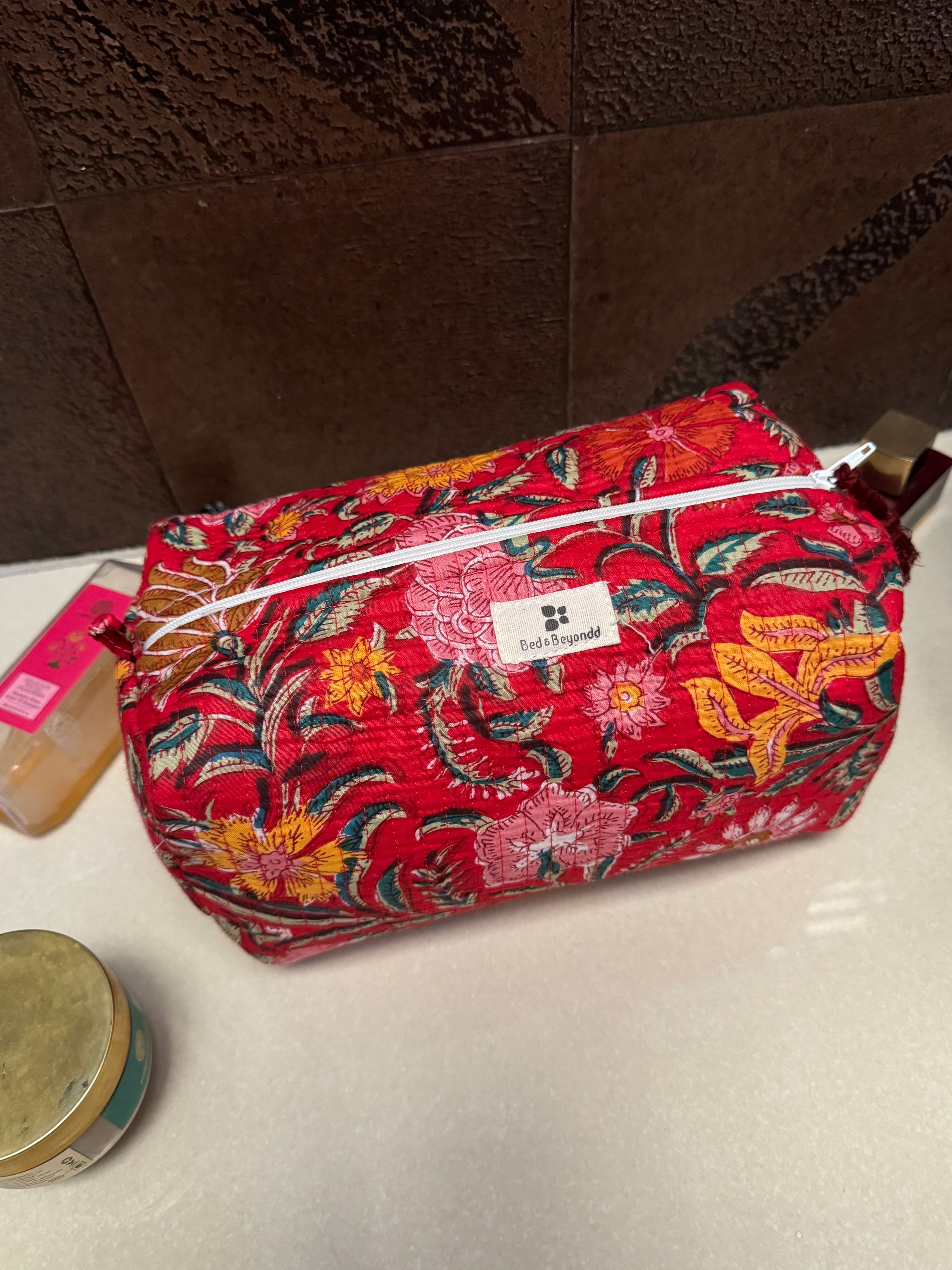 MULTI PURPOSE TOILETRY BAGS