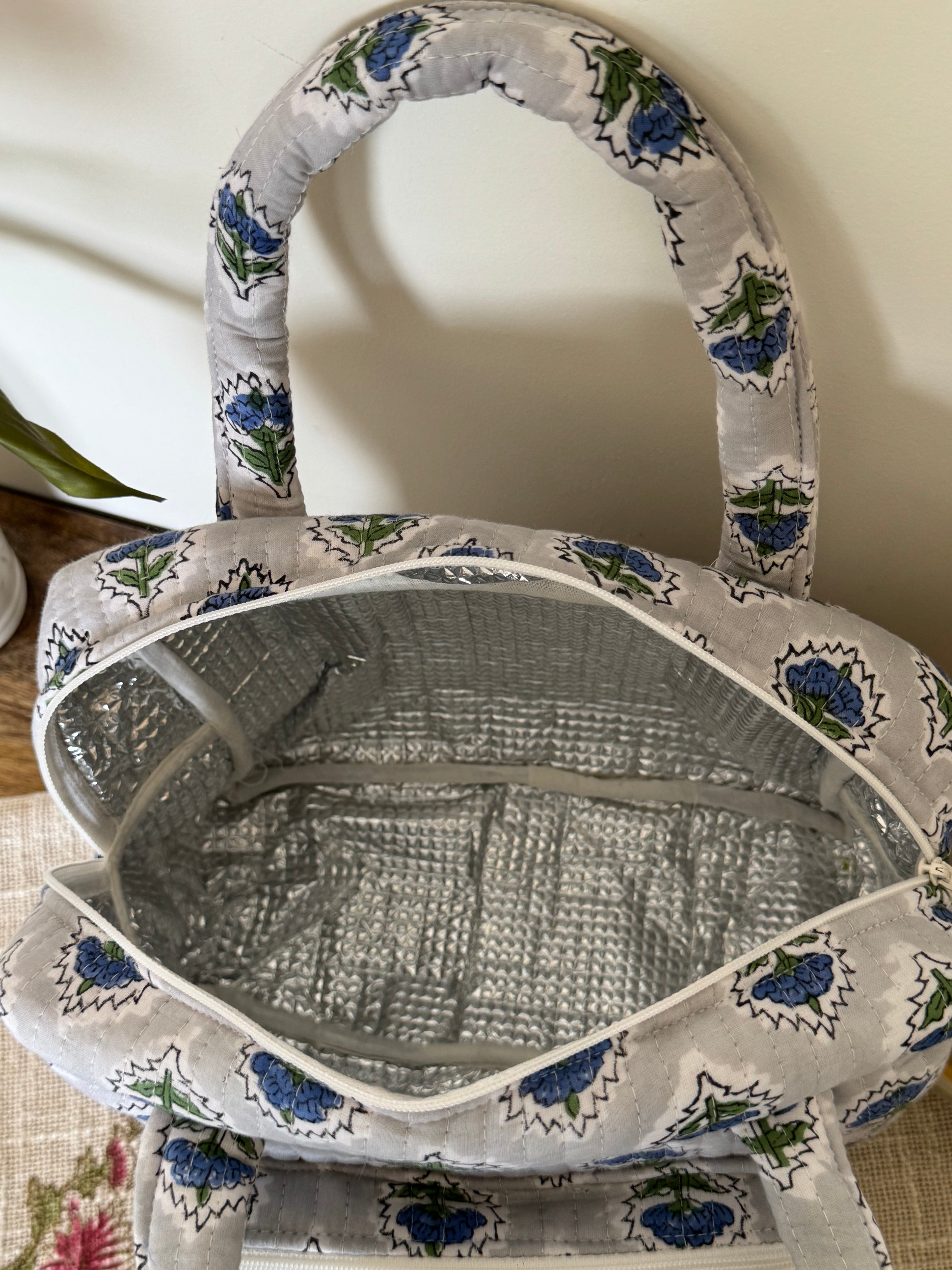 INSULATED LUNCH BAG