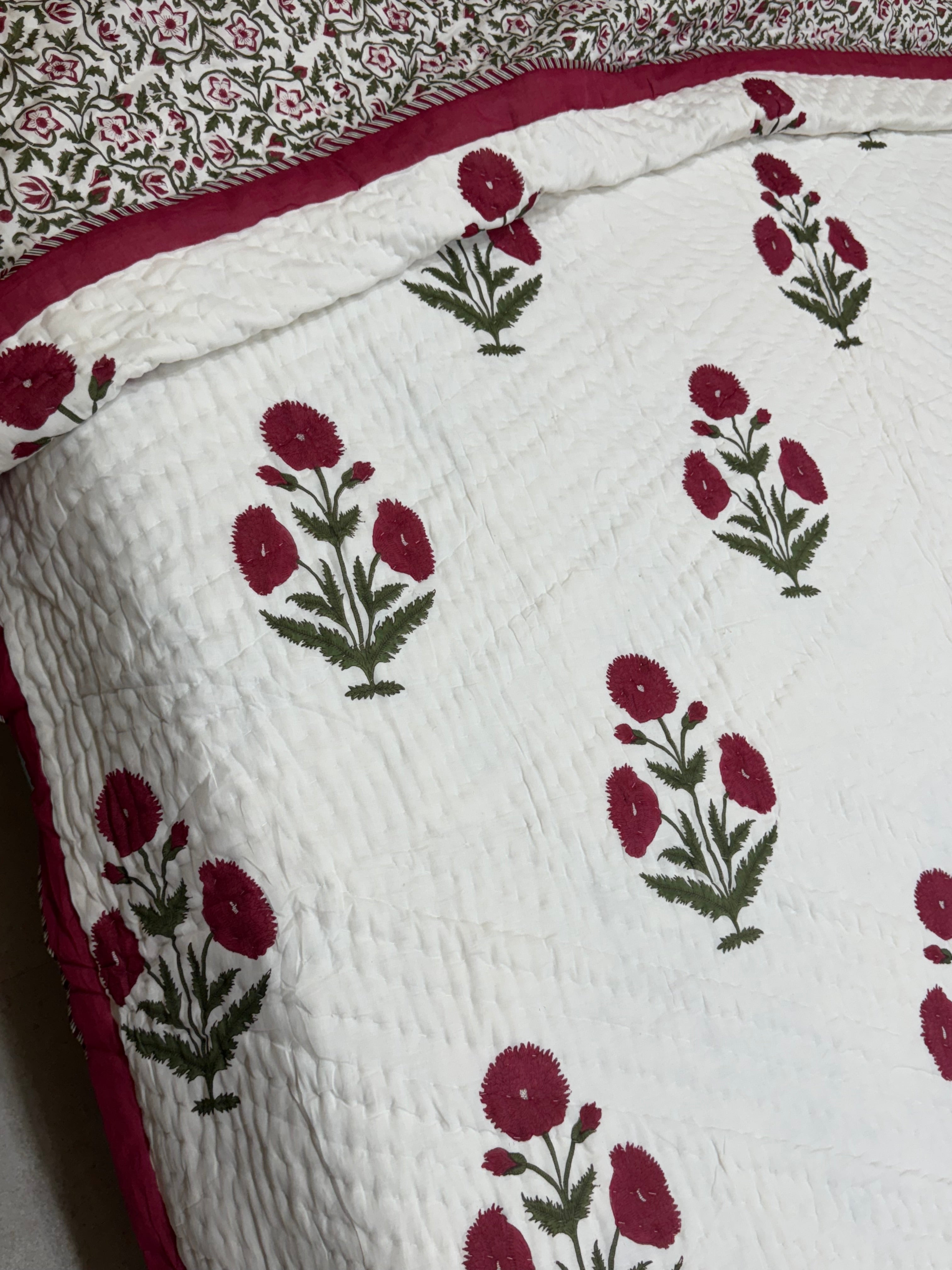 RED POPPY HAND BLOCK PRINTED REVERSIBLE MULMUL DOUBLE BED QUILT