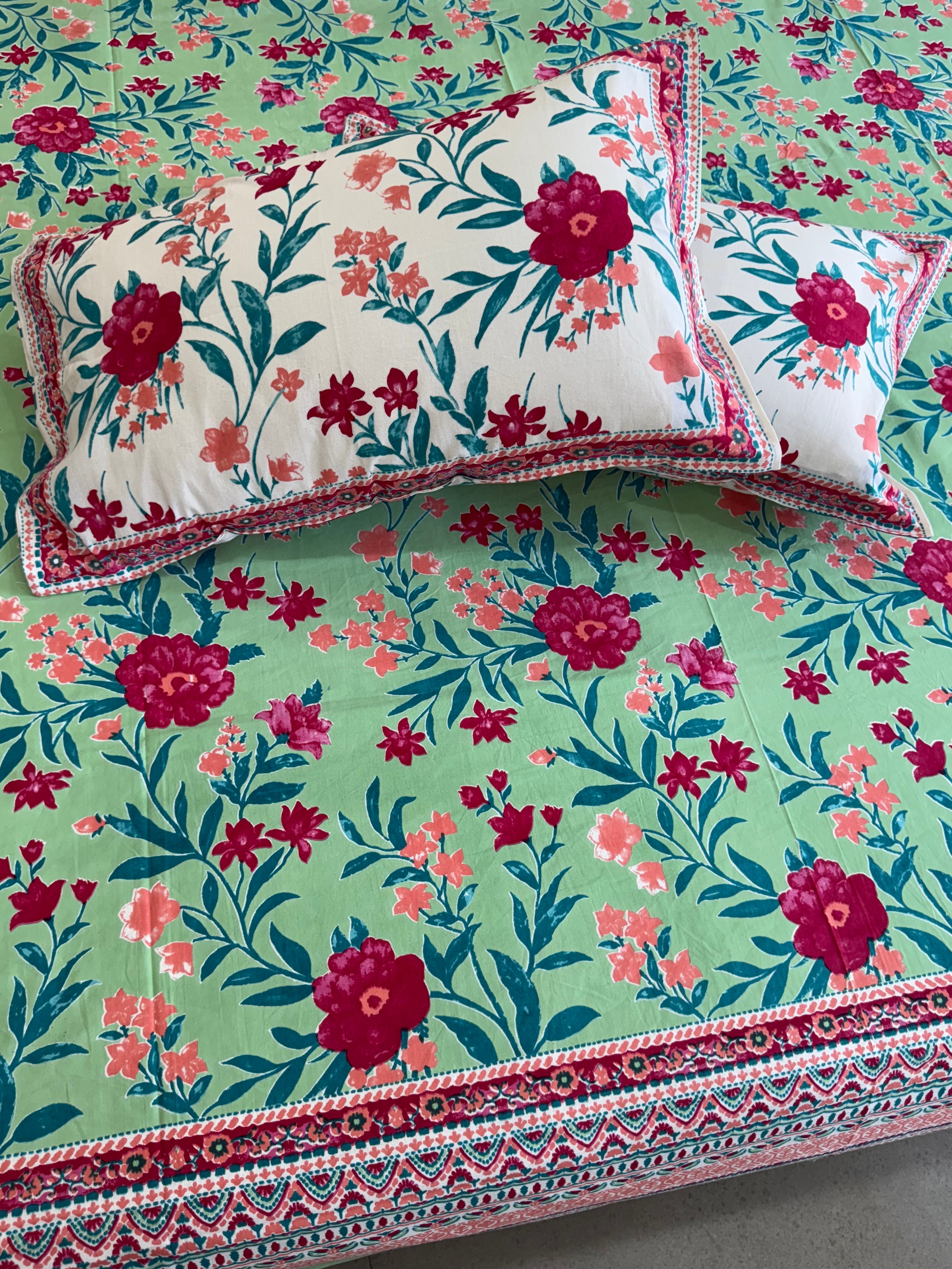 RIWAYAAT BEDSHEET WITH TWO REVERSIBLE PILLOW COVERS