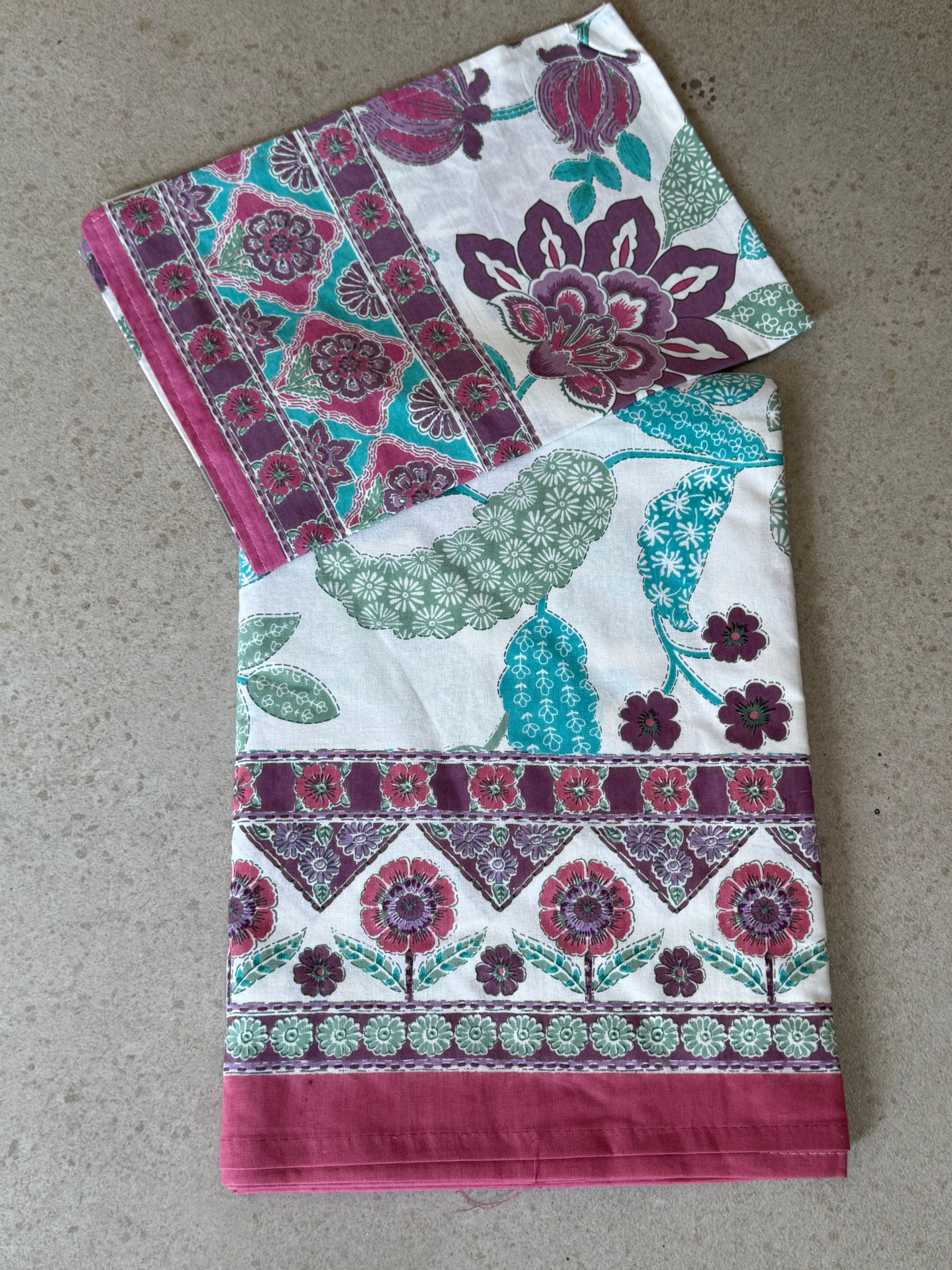 SHALIMAR SINGLE BEDSHEET WITH ONE PILLOW COVER