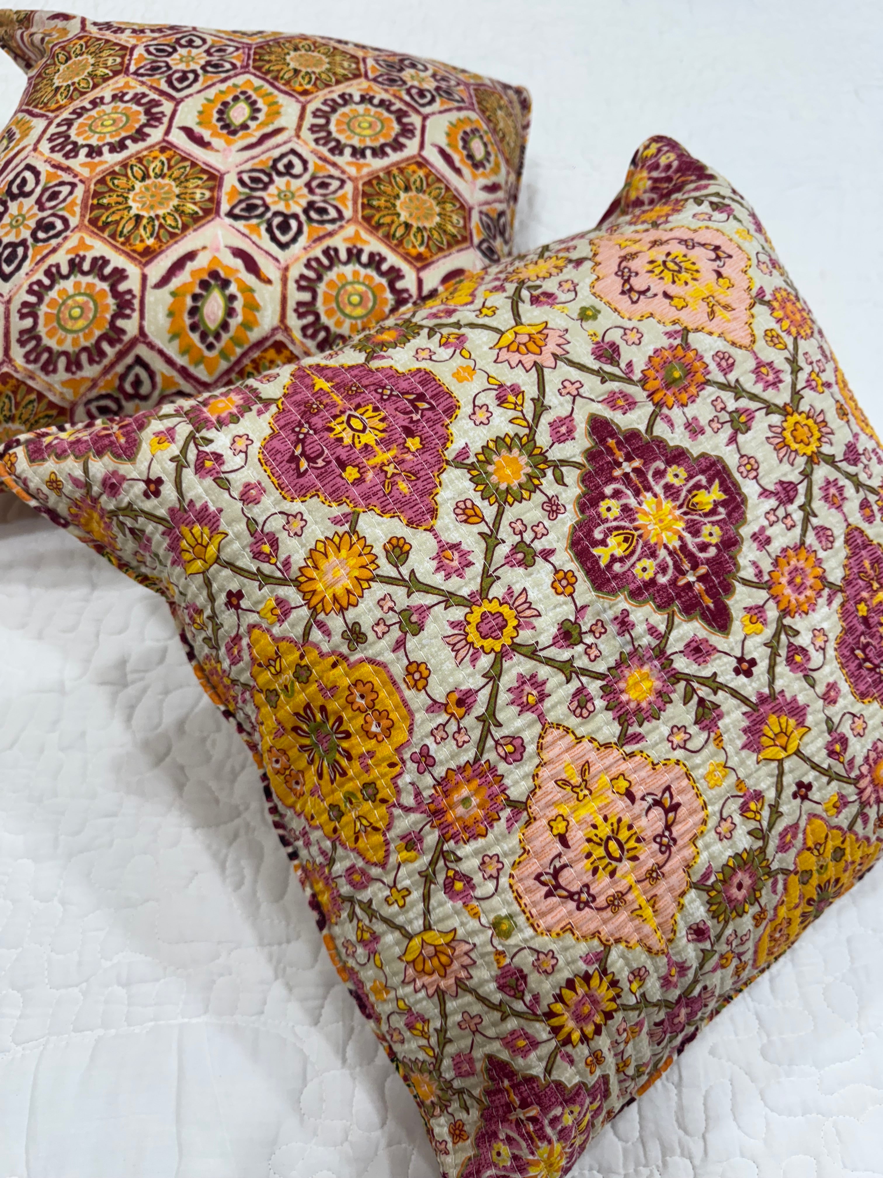 KANAK - SINGLE PIECE QUILTED 16 BY 16 INCHES CUSHION COVER