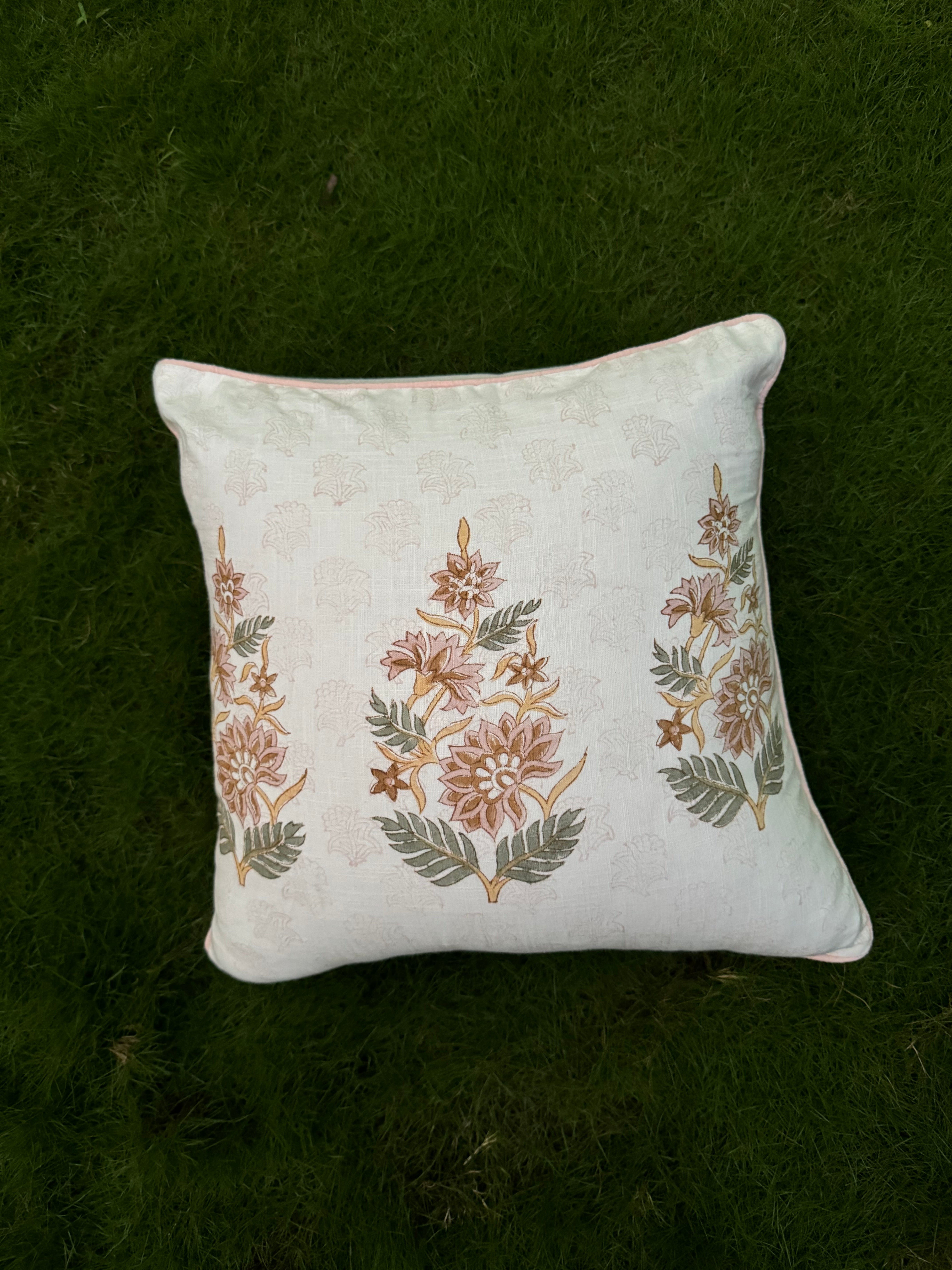 A PAIR OF HANDBLOCK PRINTED 16*16 INCHES CUSHION COVER