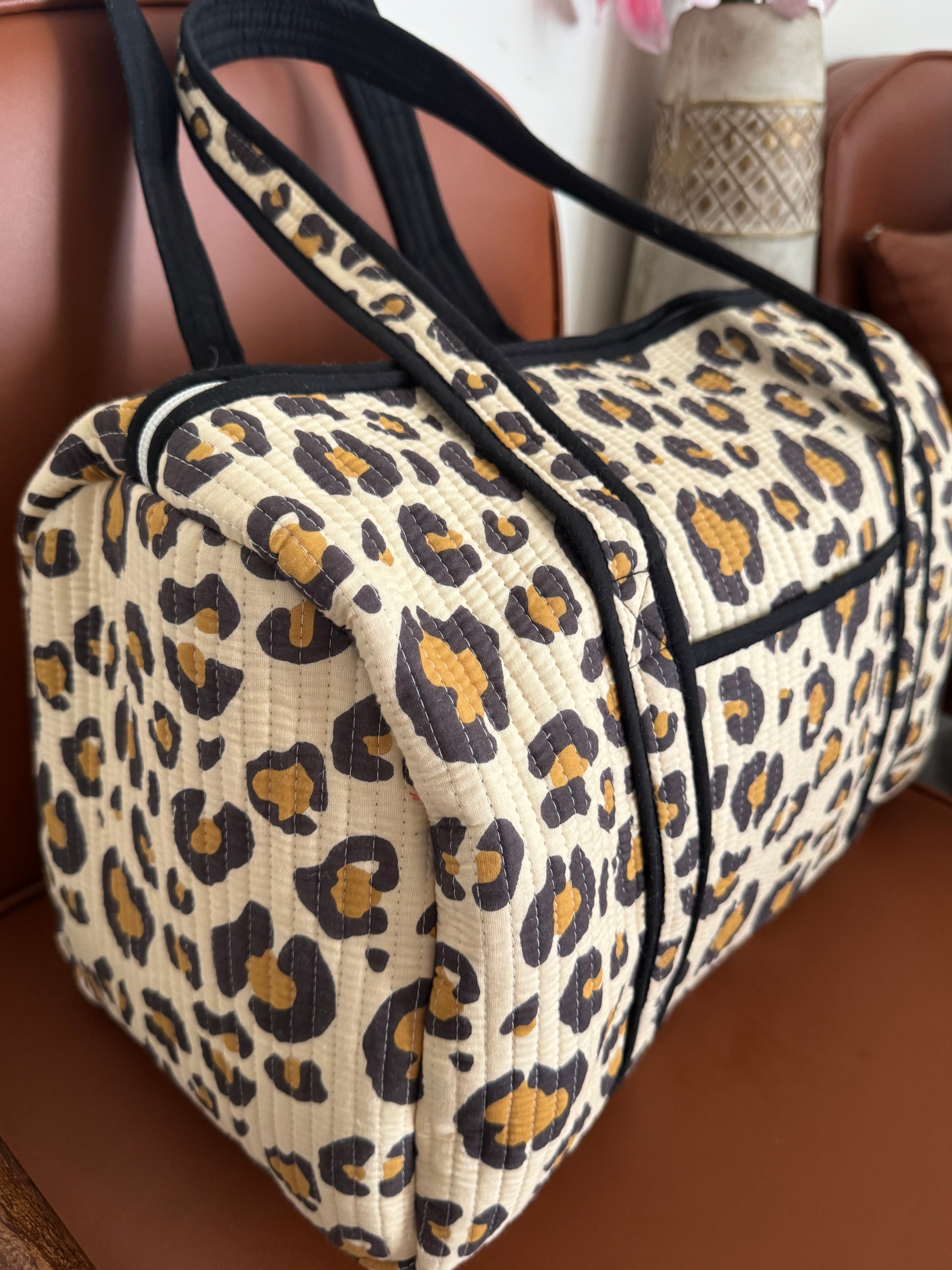 DUFFLE BAG