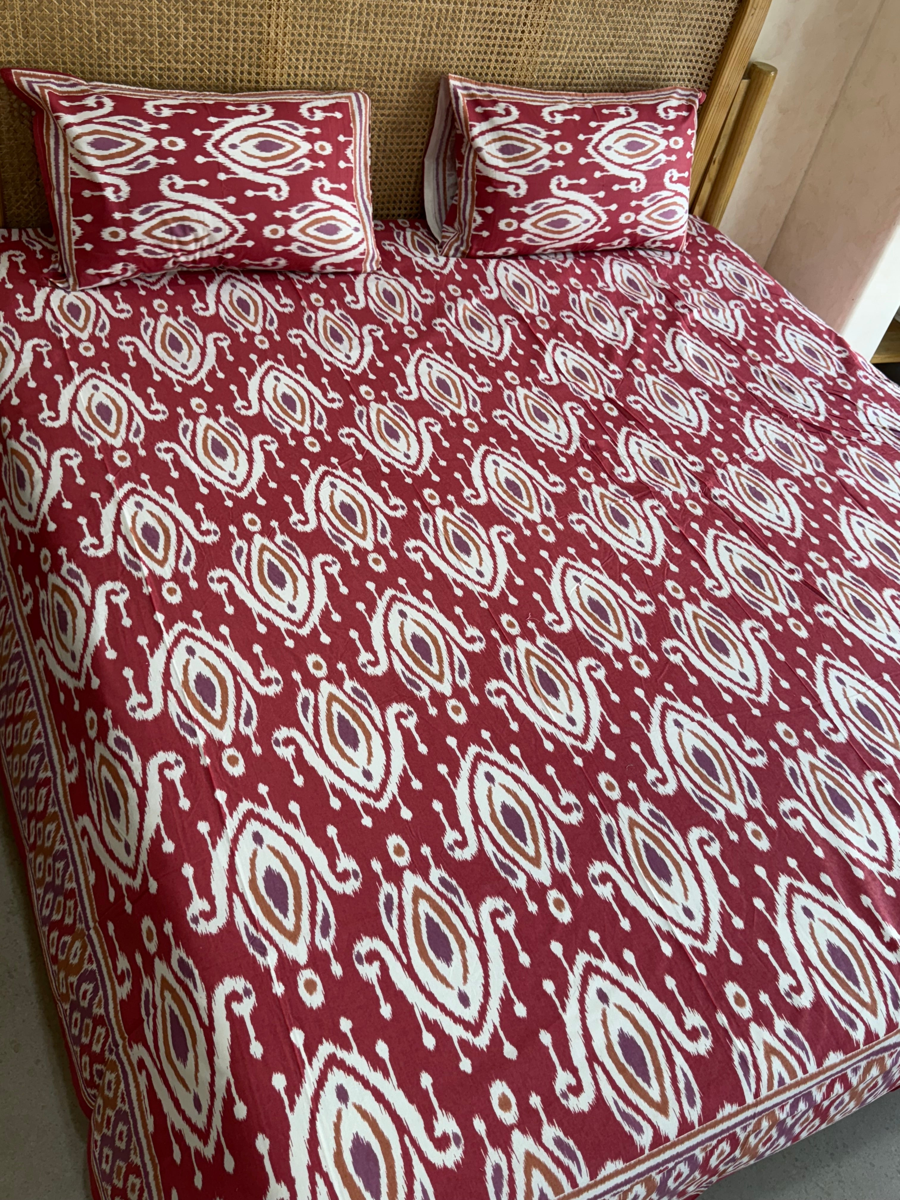 RANGREZ BEDSHEET WITH TWO REVERSIBLE PILLOW COVERS