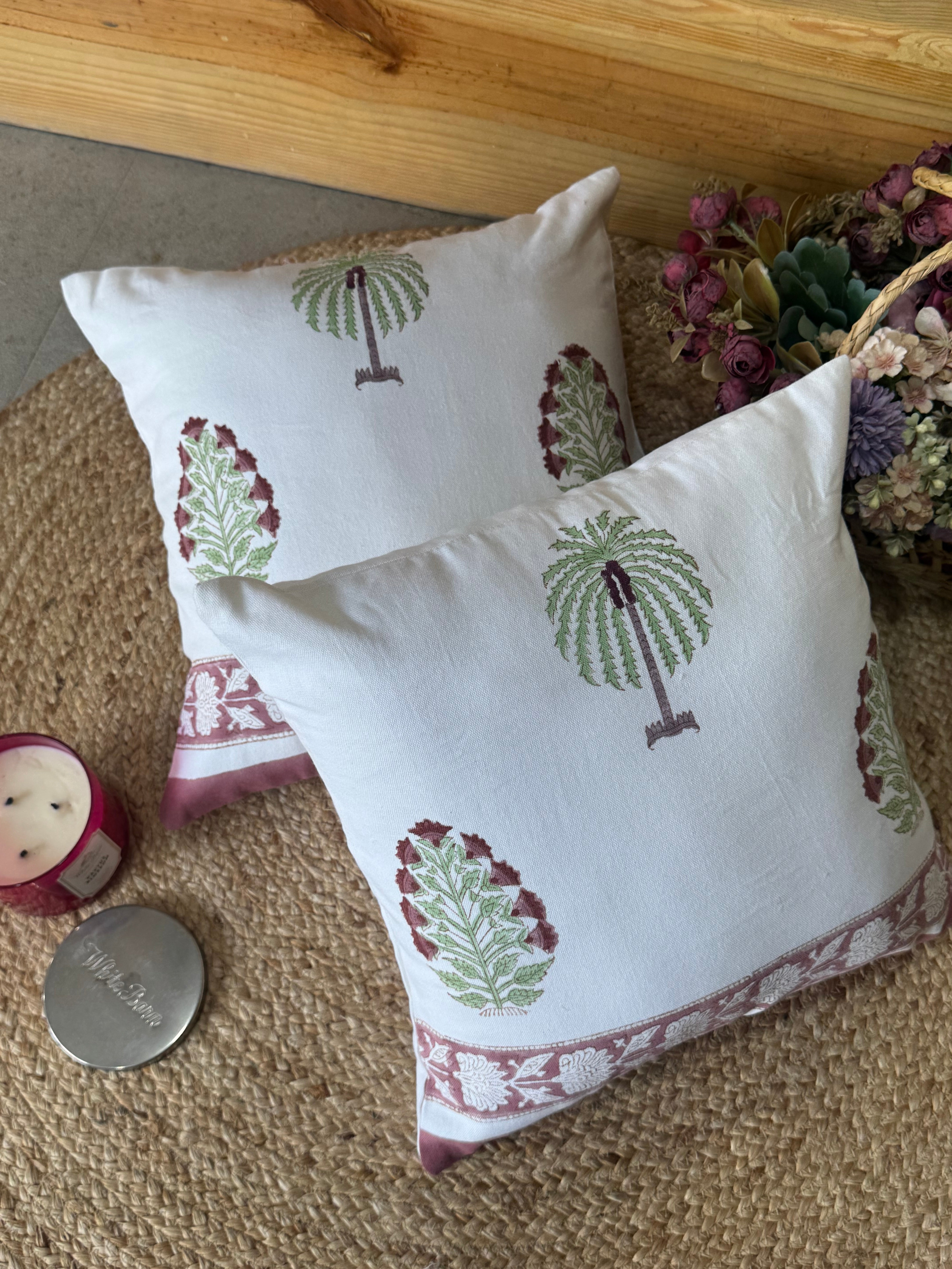 A PAIR OF HANDBLOCK PRINTED 16*16 INCHES CUSHION COVER
