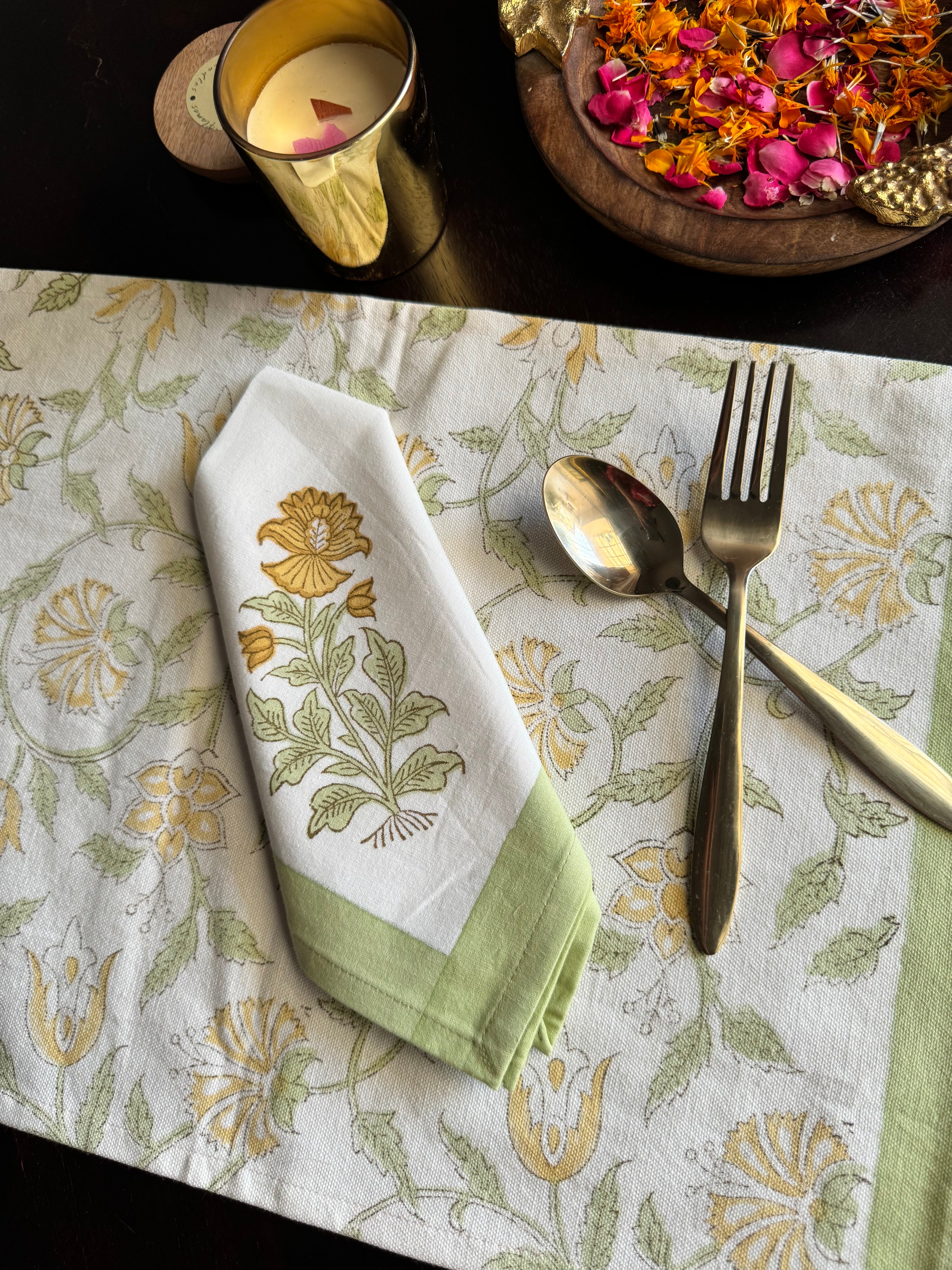 A PAIR OF HANDBLOCK PRINTED TABLE MAT AND NAPKIN SET