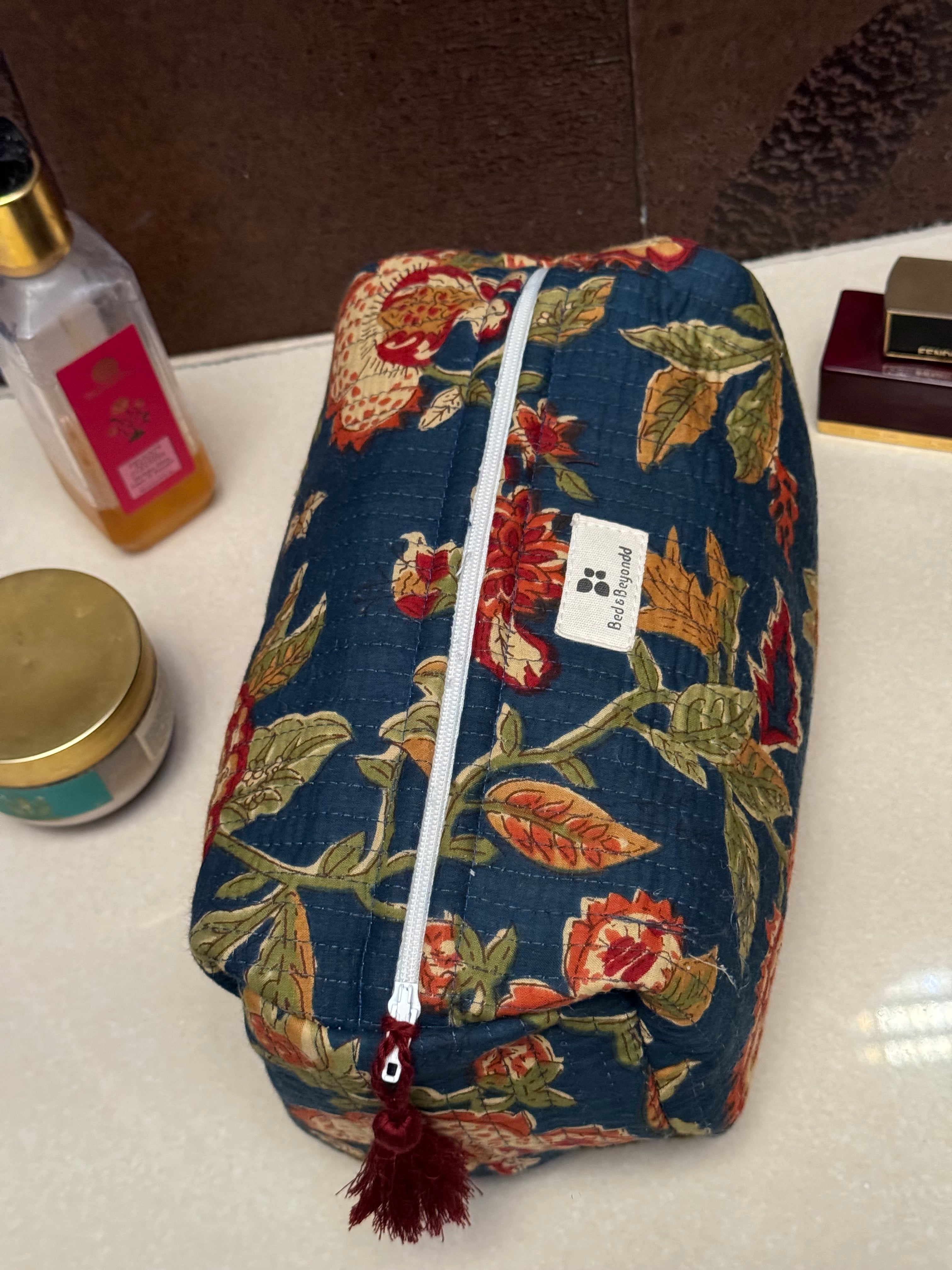 MULTI PURPOSE TOILETRY BAGS