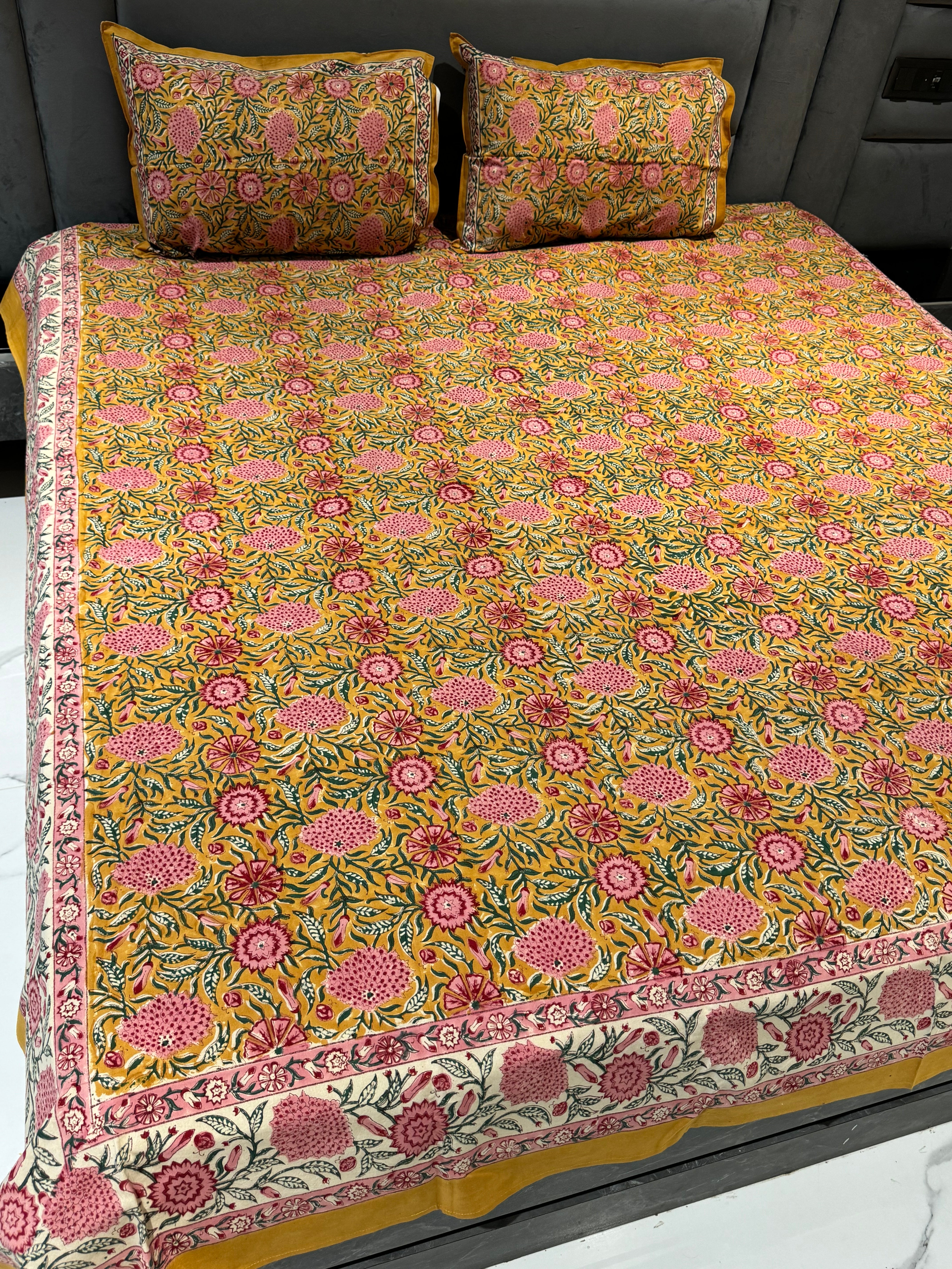 FESTIVE HAND BLOCK PRINTED BEDSHEET WITH TWO REVERSIBLE PILLOW COVERS