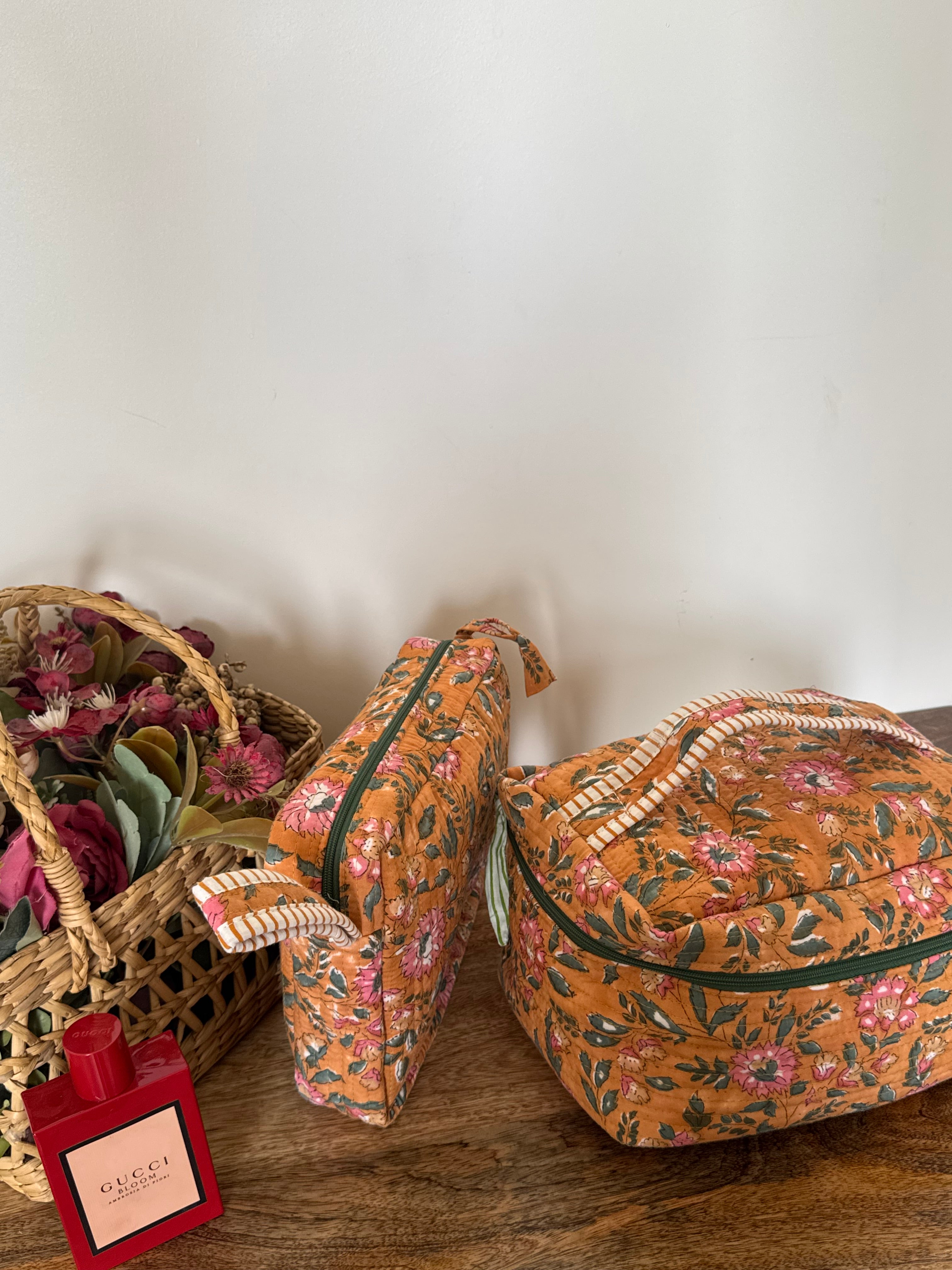 VANITY BAG & TRAVEL POUCH COMBO SET