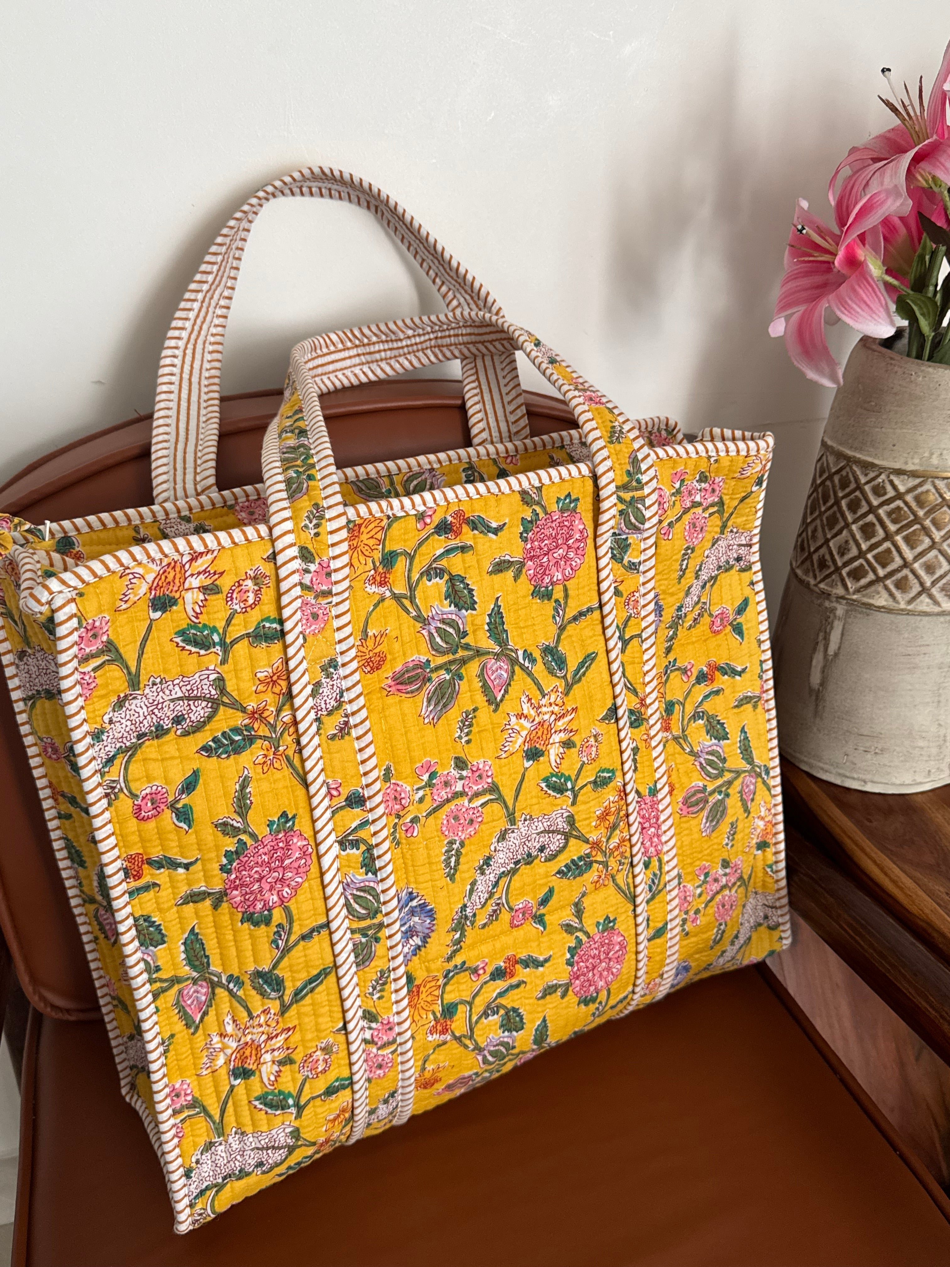 HAND BLOCK PRINTED TOTE BAG WITH ZIP