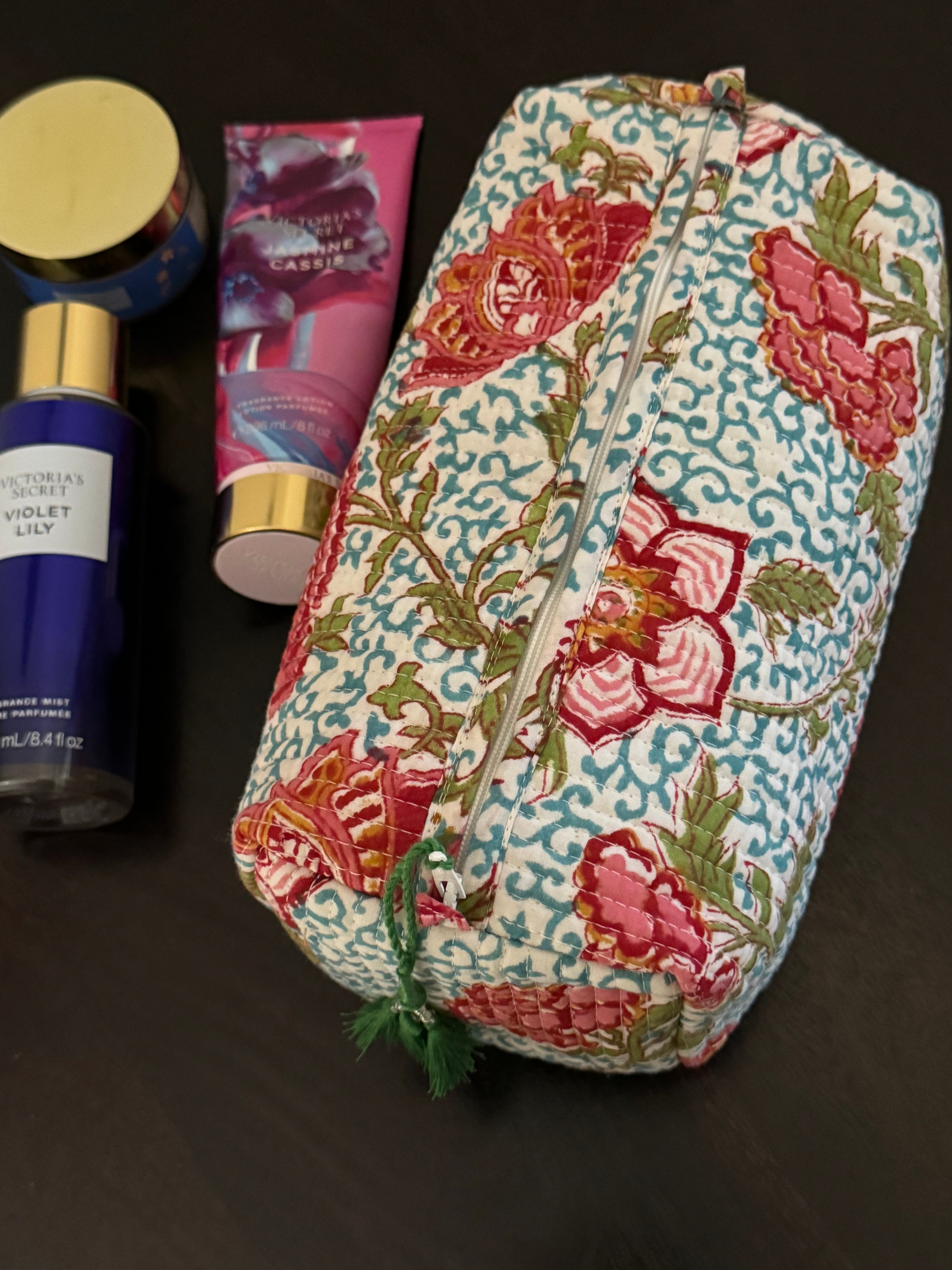 MULTI PURPOSE TOILETRY BAGS