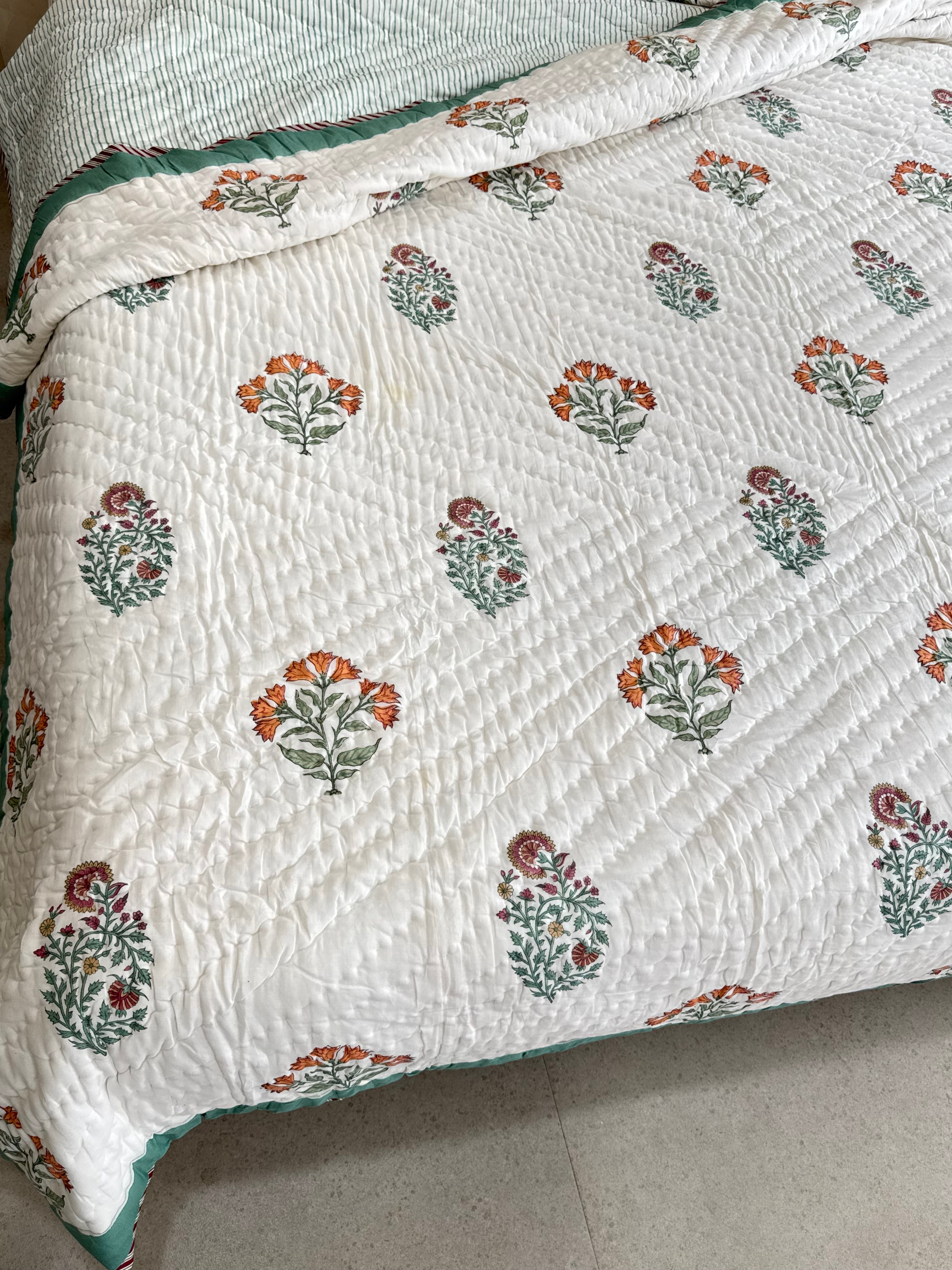HAND BLOCK PRINTED REVERSIBLE MULMUL DOUBLE BED QUILT