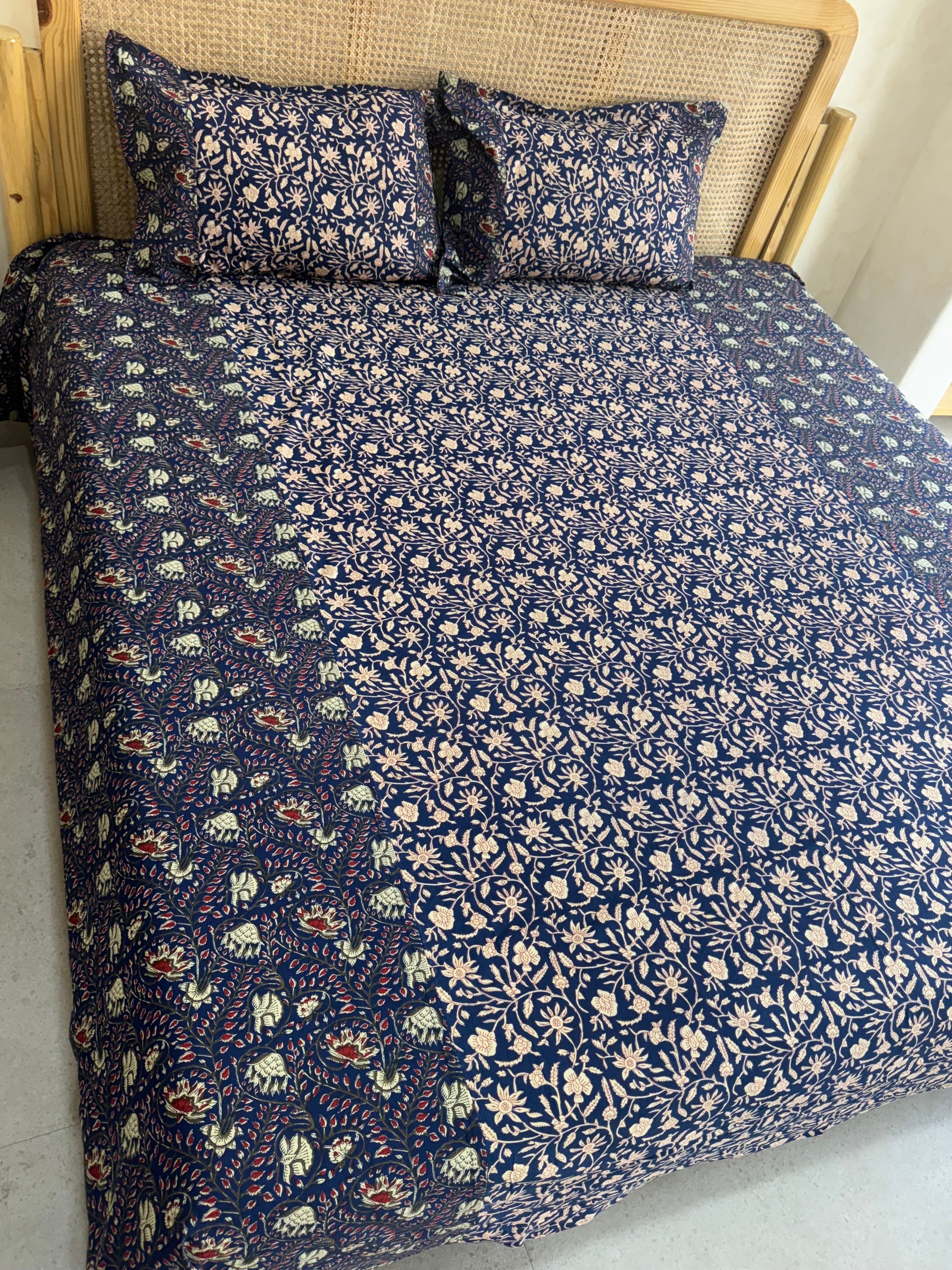 KANAK BEDSHEET WITH TWO PILLOW CASES