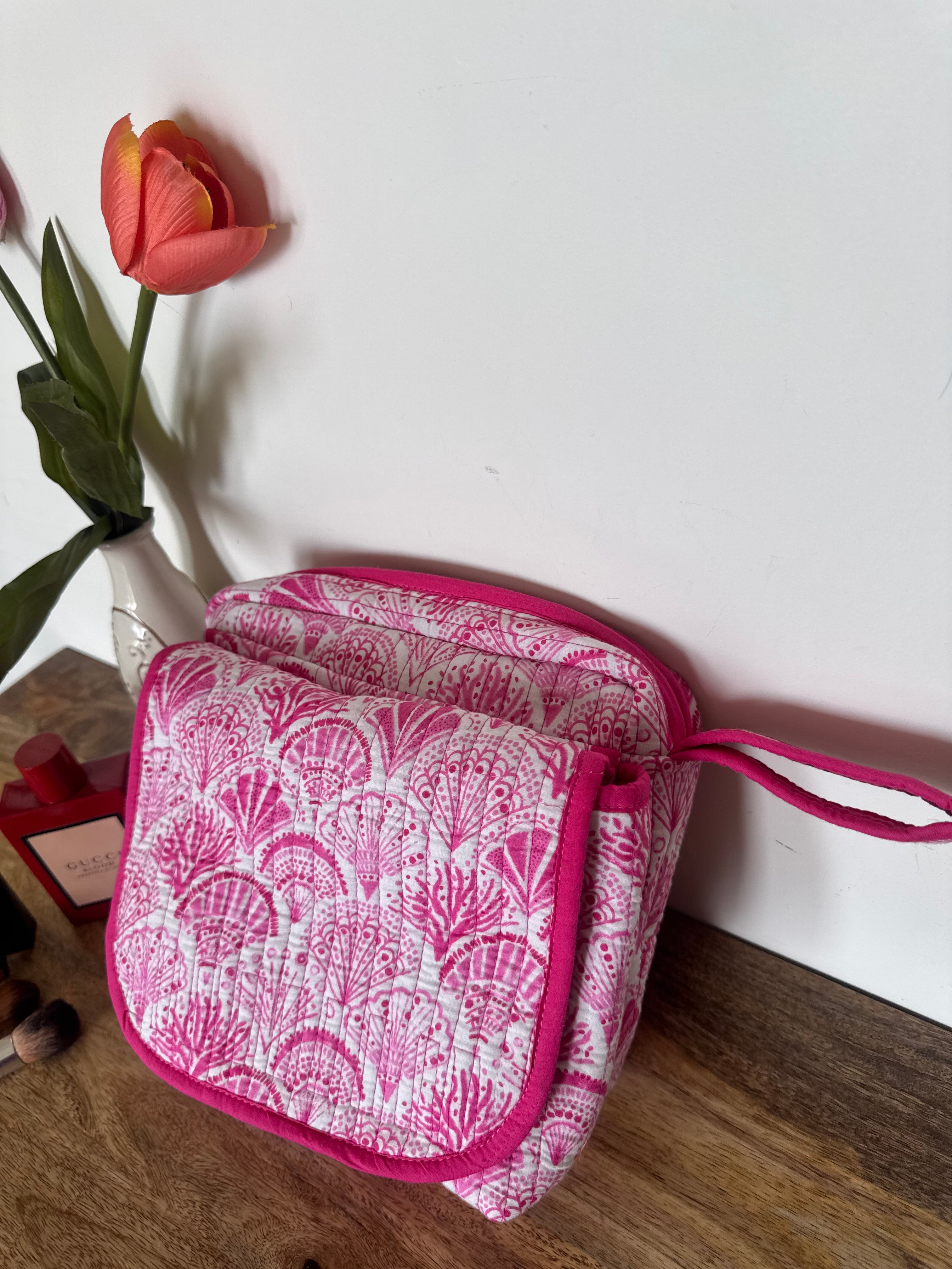 MAKEUP-ON-THE-GO/ DIAPER CHANGING BAG