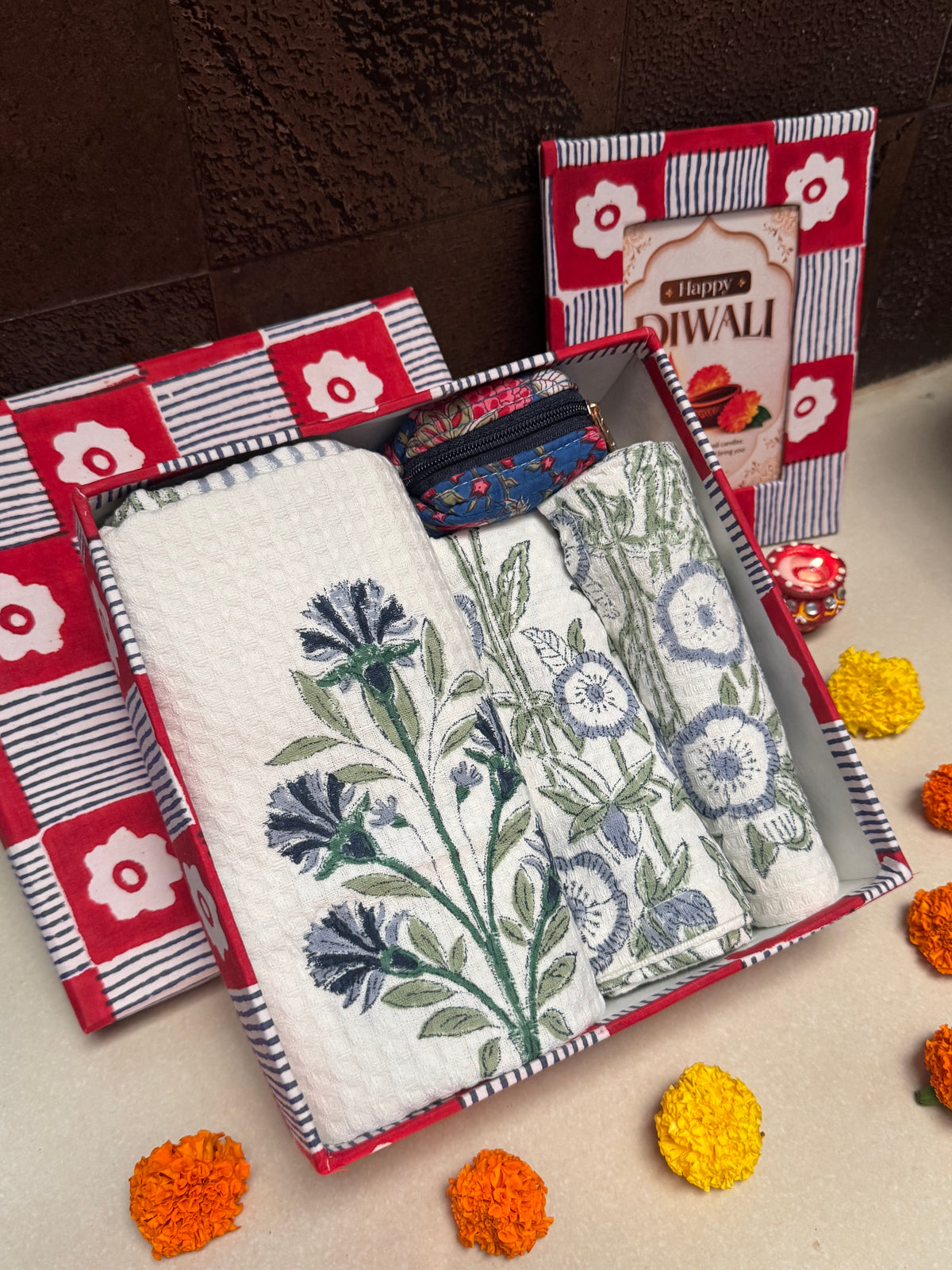 HANDBLOCK PRINTED GIFT BOX - BATH LINEN