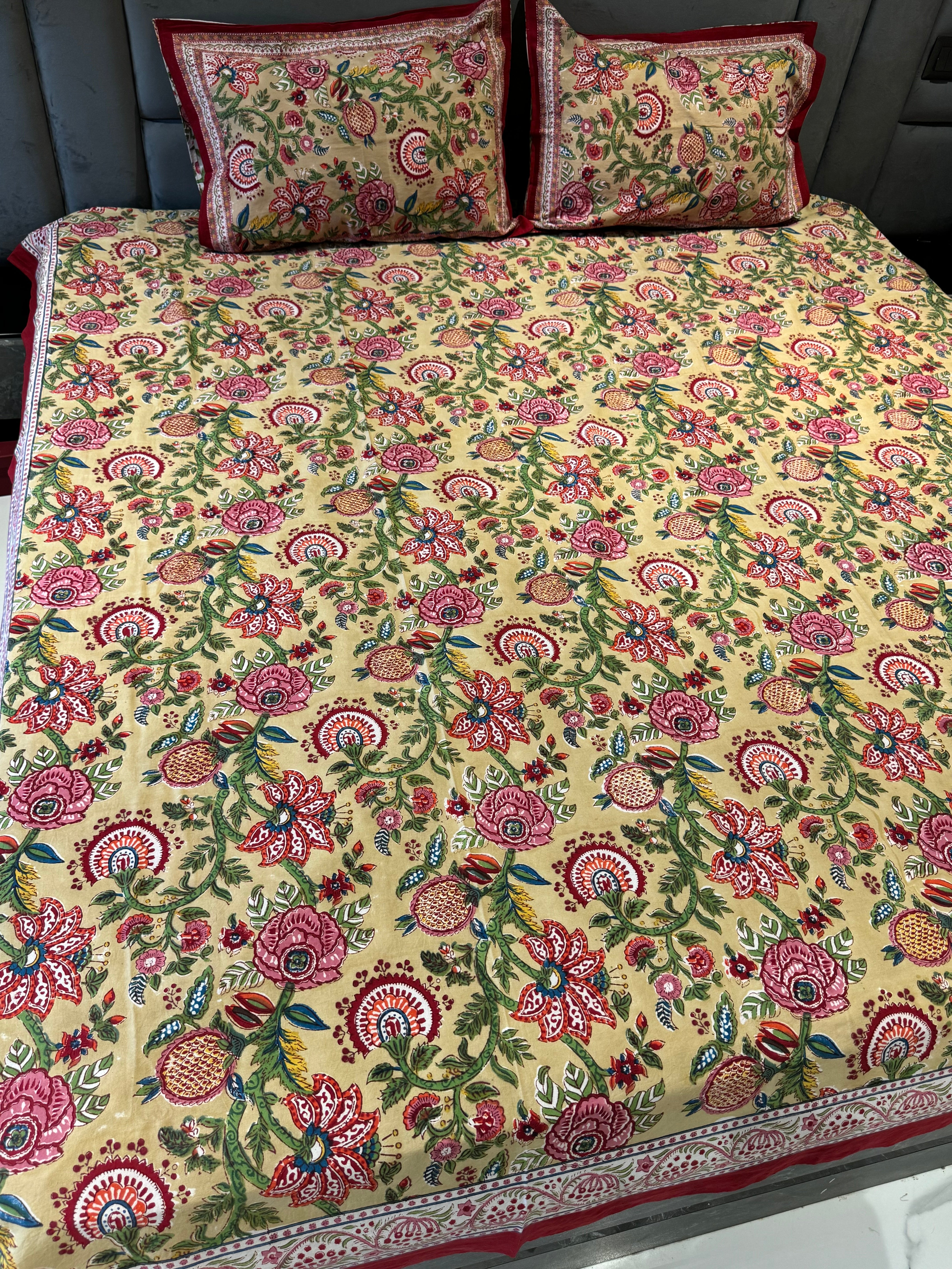 FESTIVE HAND BLOCK PRINTED BEDSHEET WITH TWO REVERSIBLE PILLOW COVERS