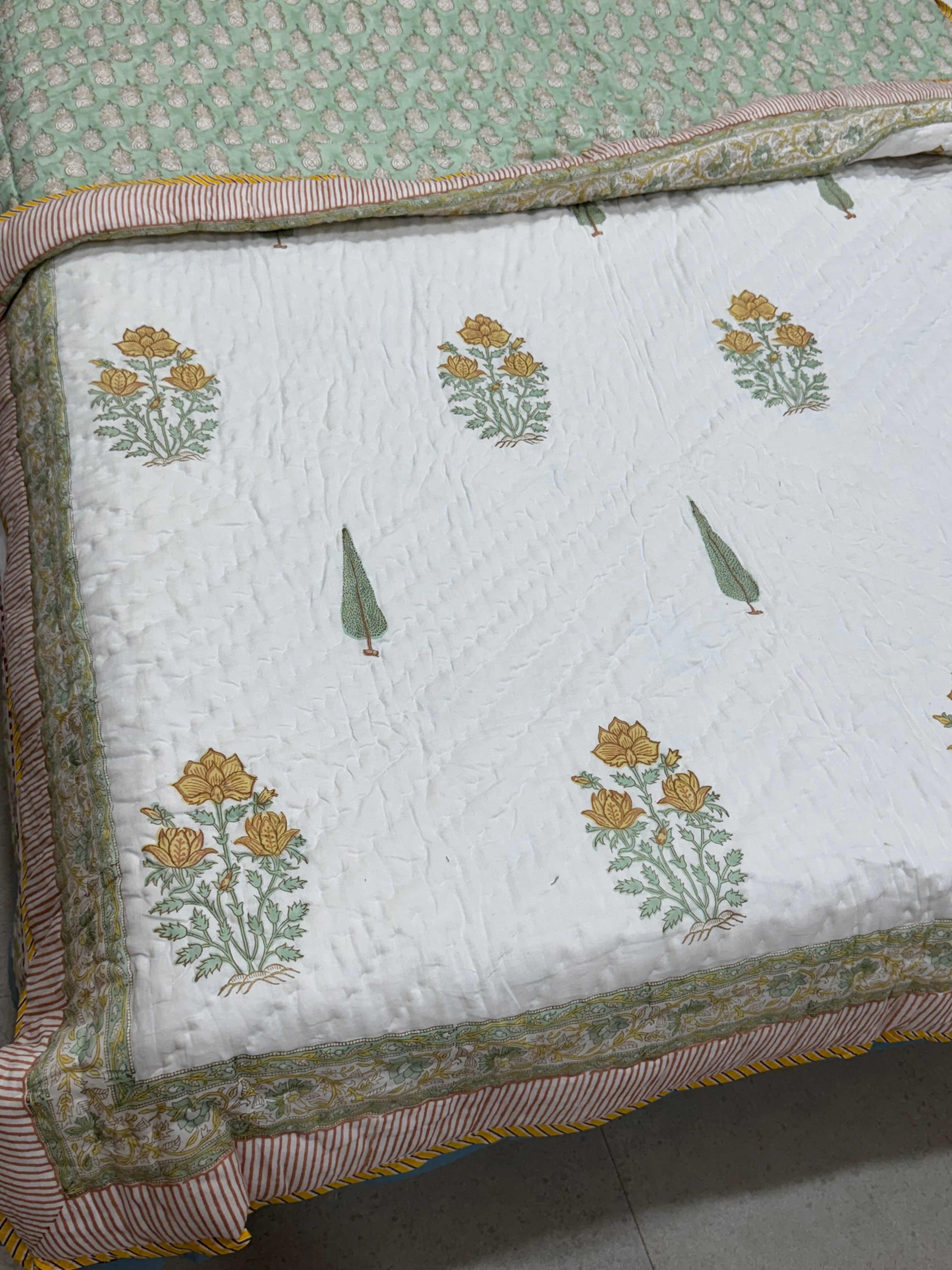 HANDBLOCK PRINTED SINGLE QUILT