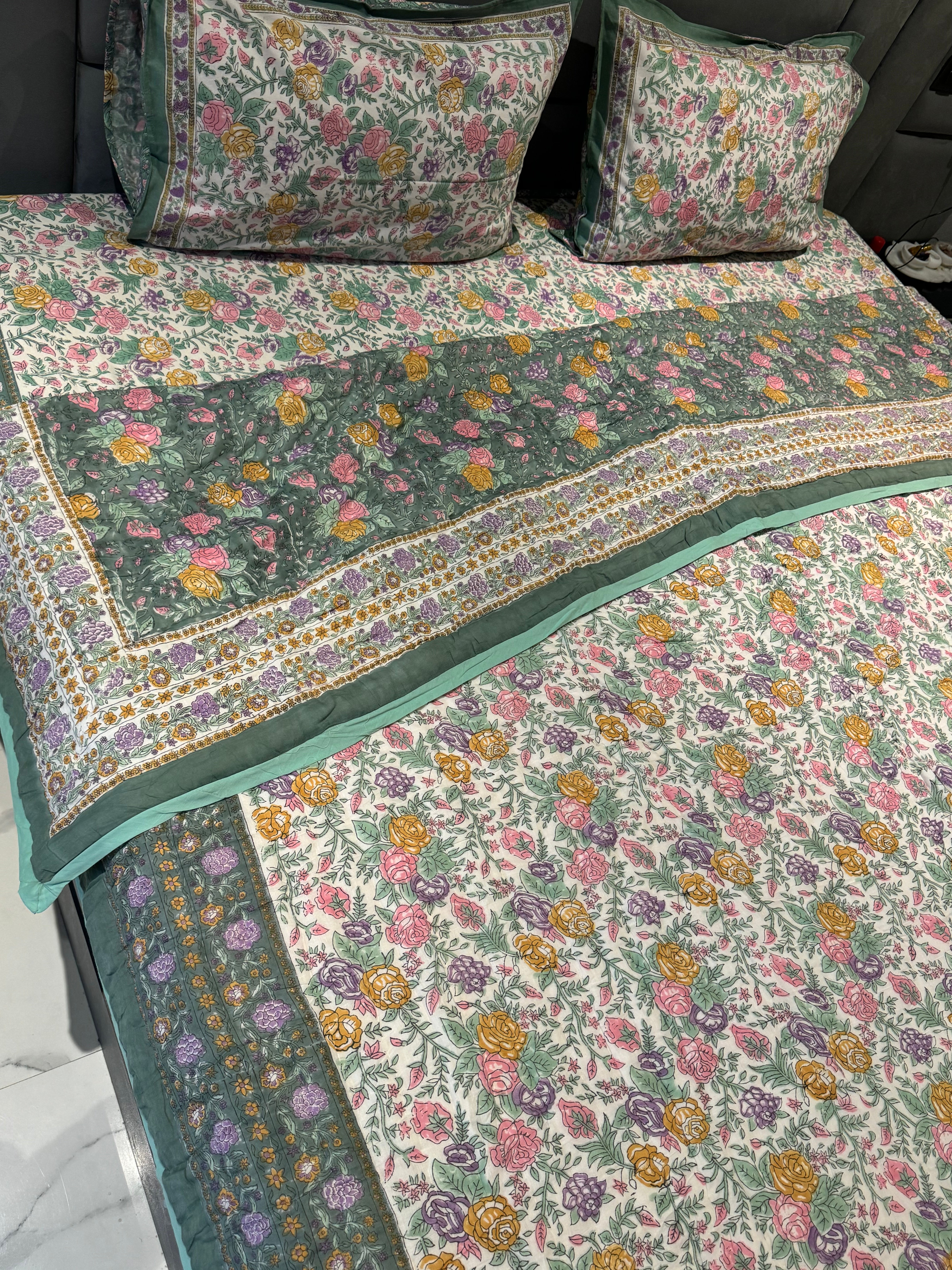 FESTIVE HAND BLOCK PRINTED BEDDING SET