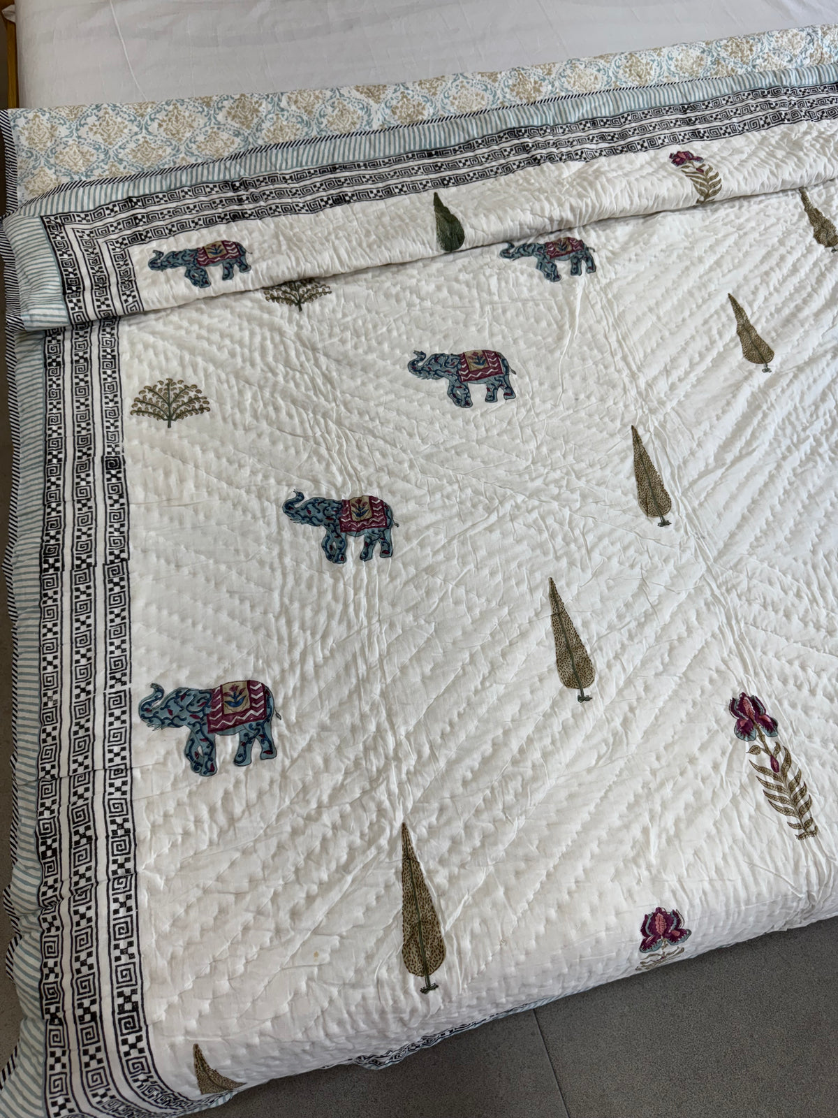 HANDBLOCK PRINTED SINGLE QUILT