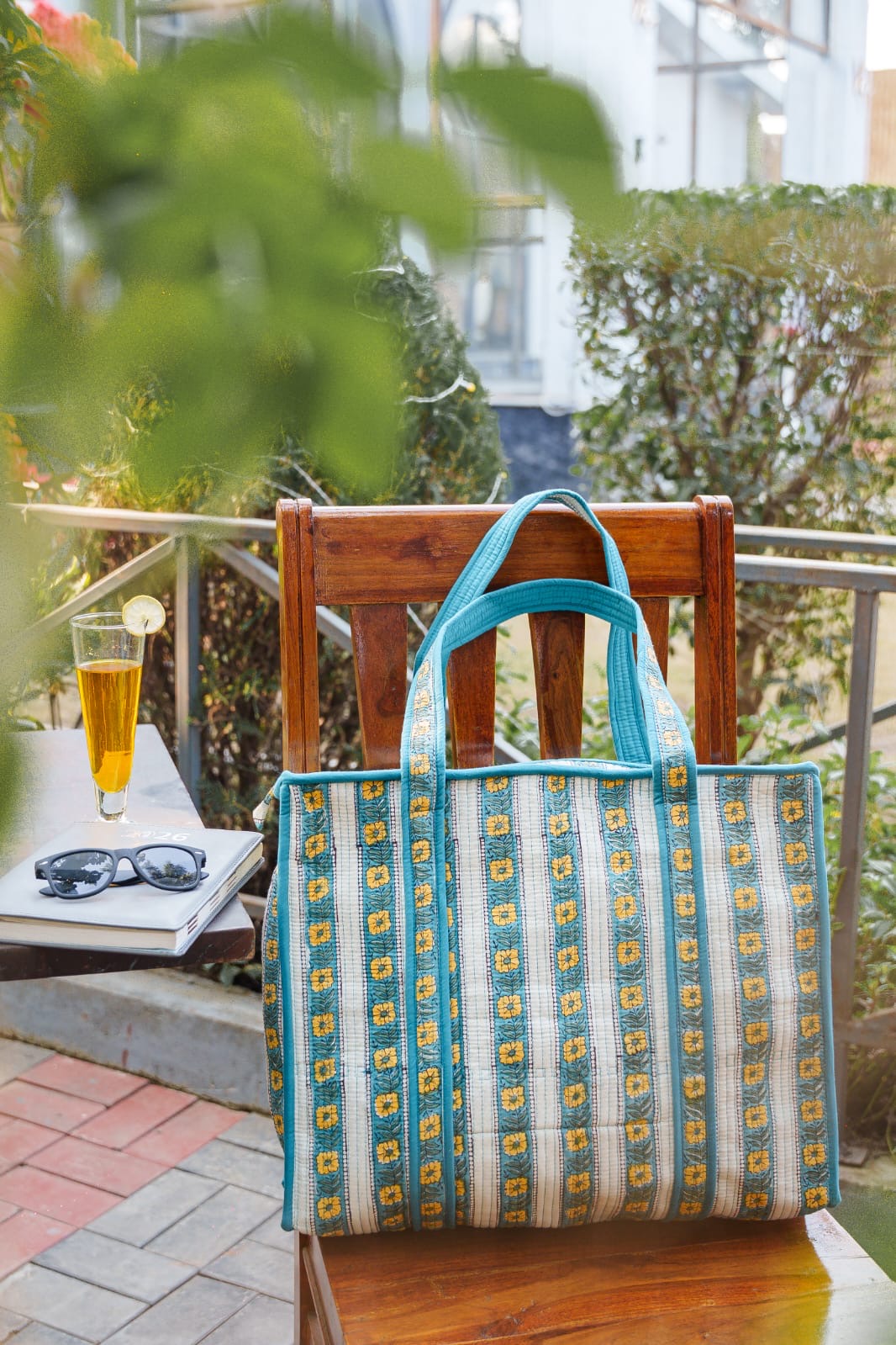 HAND BLOCK PRINTED TOTE BAG WITH ZIP