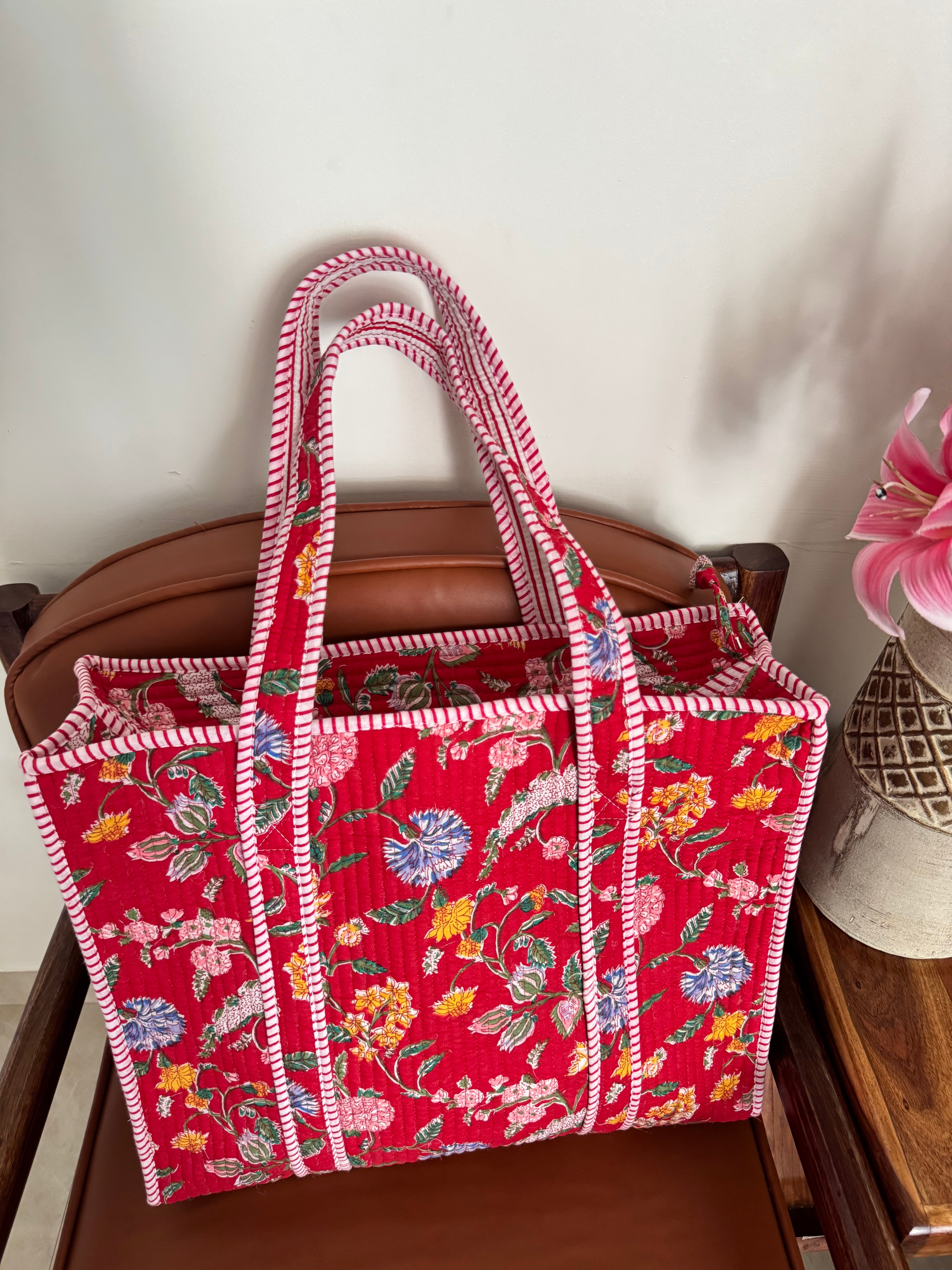 HAND BLOCK PRINTED TOTE BAG WITH ZIP