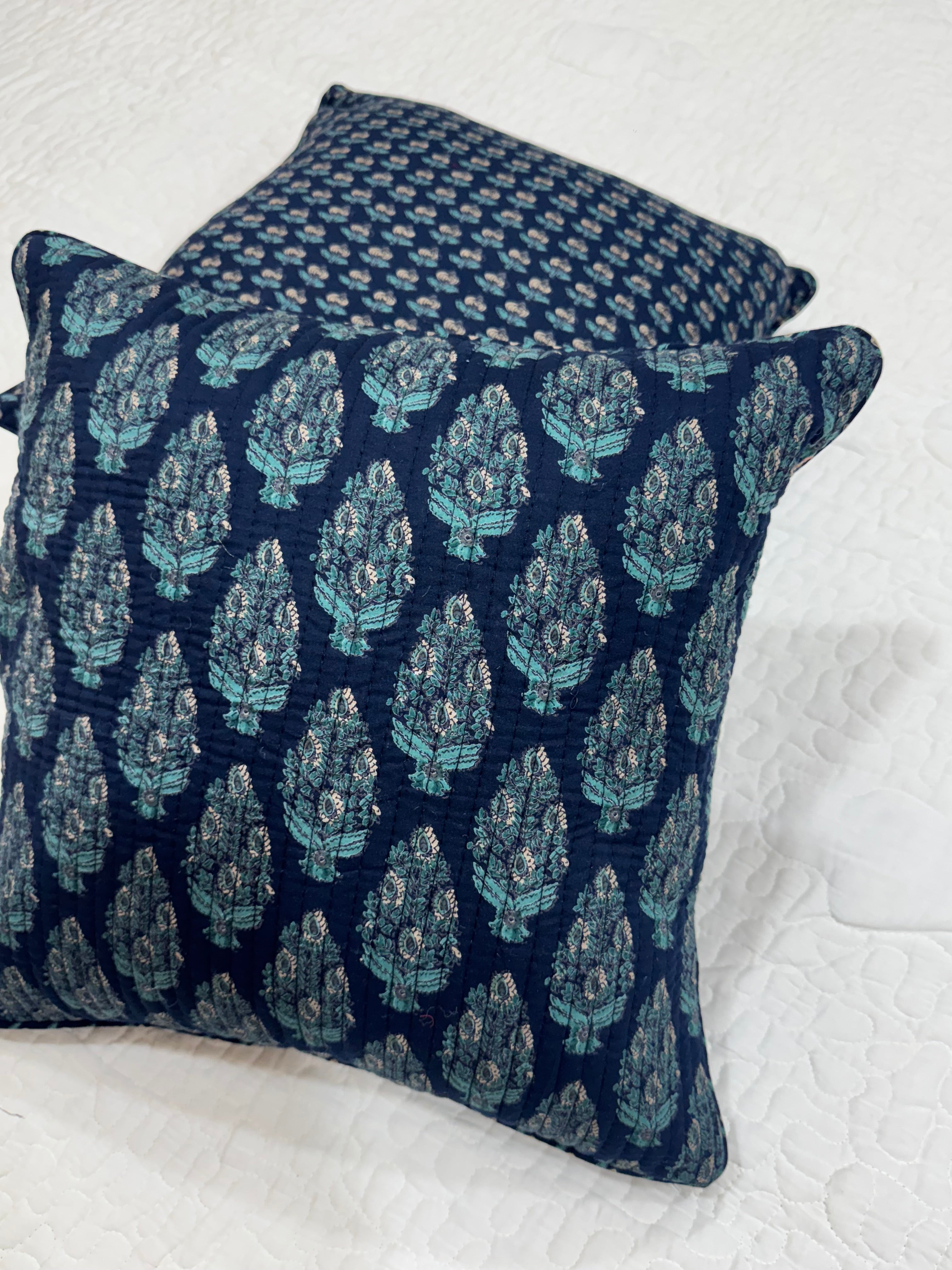 KANAK - SINGLE PIECE QUILTED 16 BY 16 INCHES CUSHION COVER